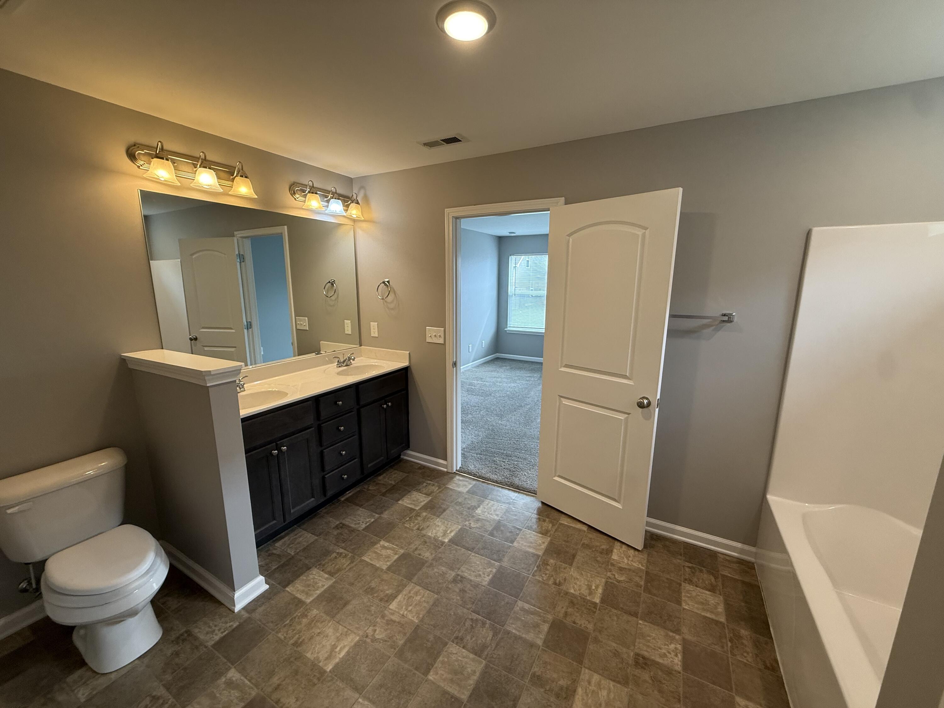 02384 Huntly Place Property Photo 12