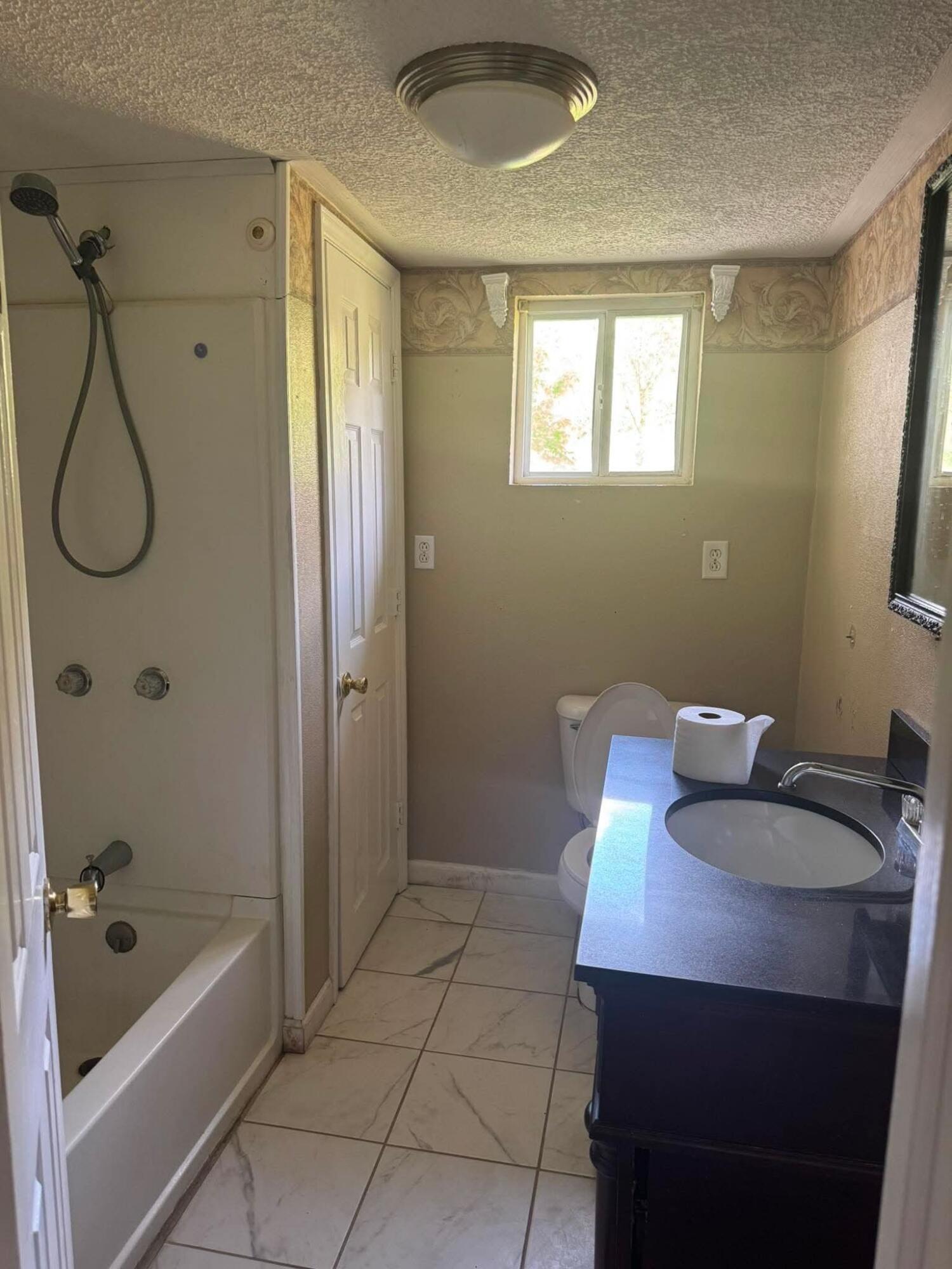 94 Edgewood Drive Property Photo 12