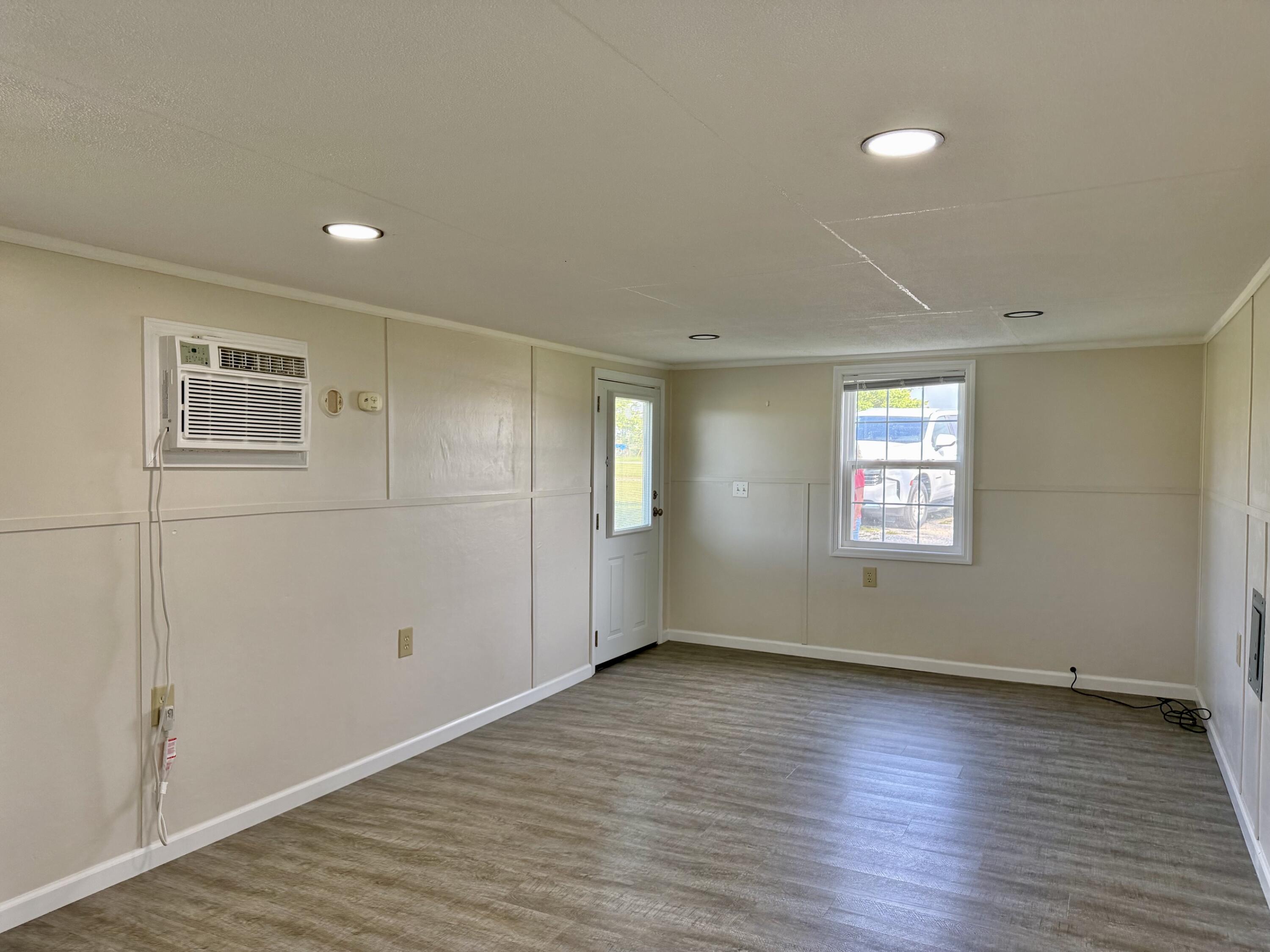 7005 Ky-52 Highway Property Photo 17