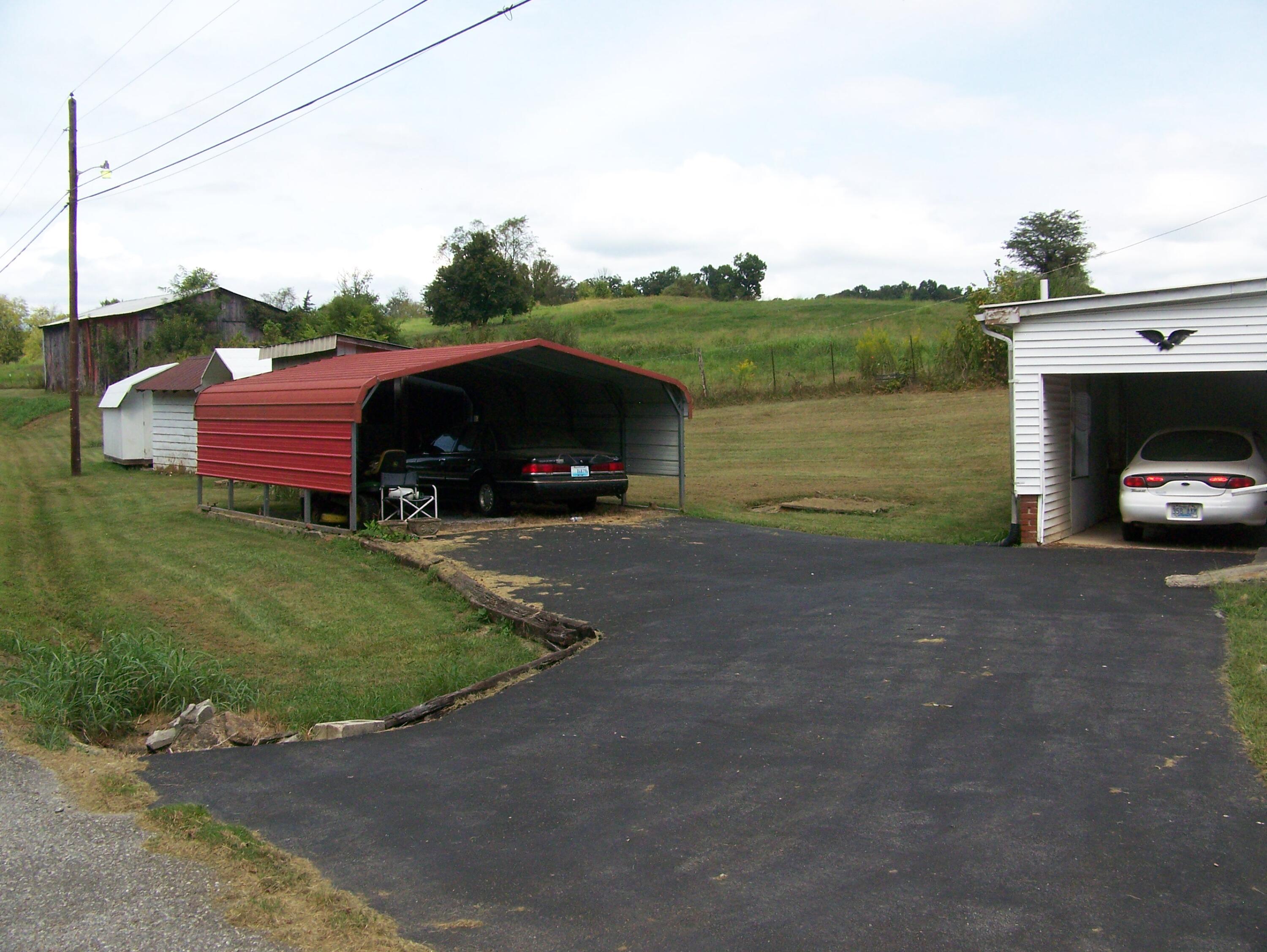 272 Day Road Property Photo 3