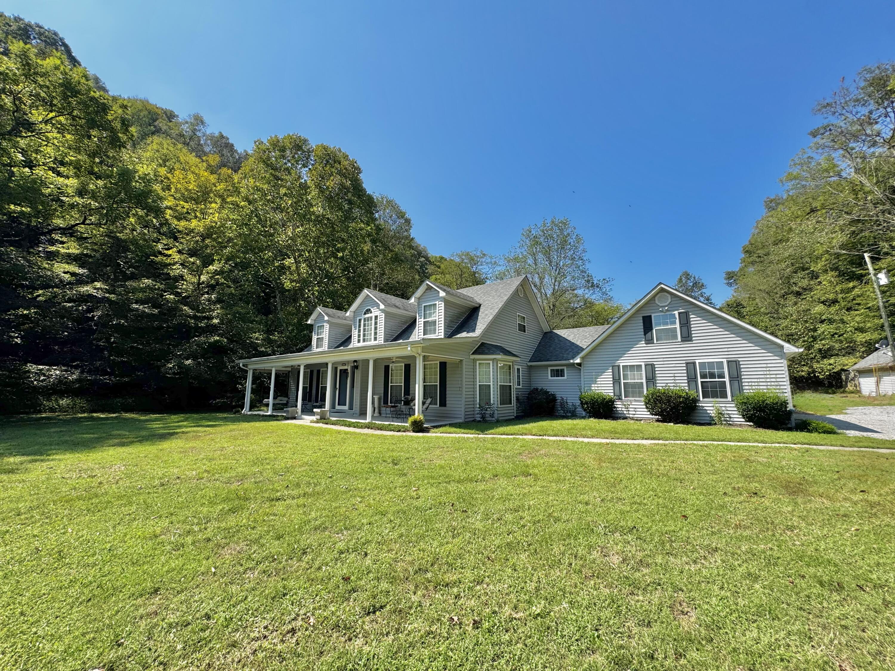 690 Ansel Road Property Photo 7