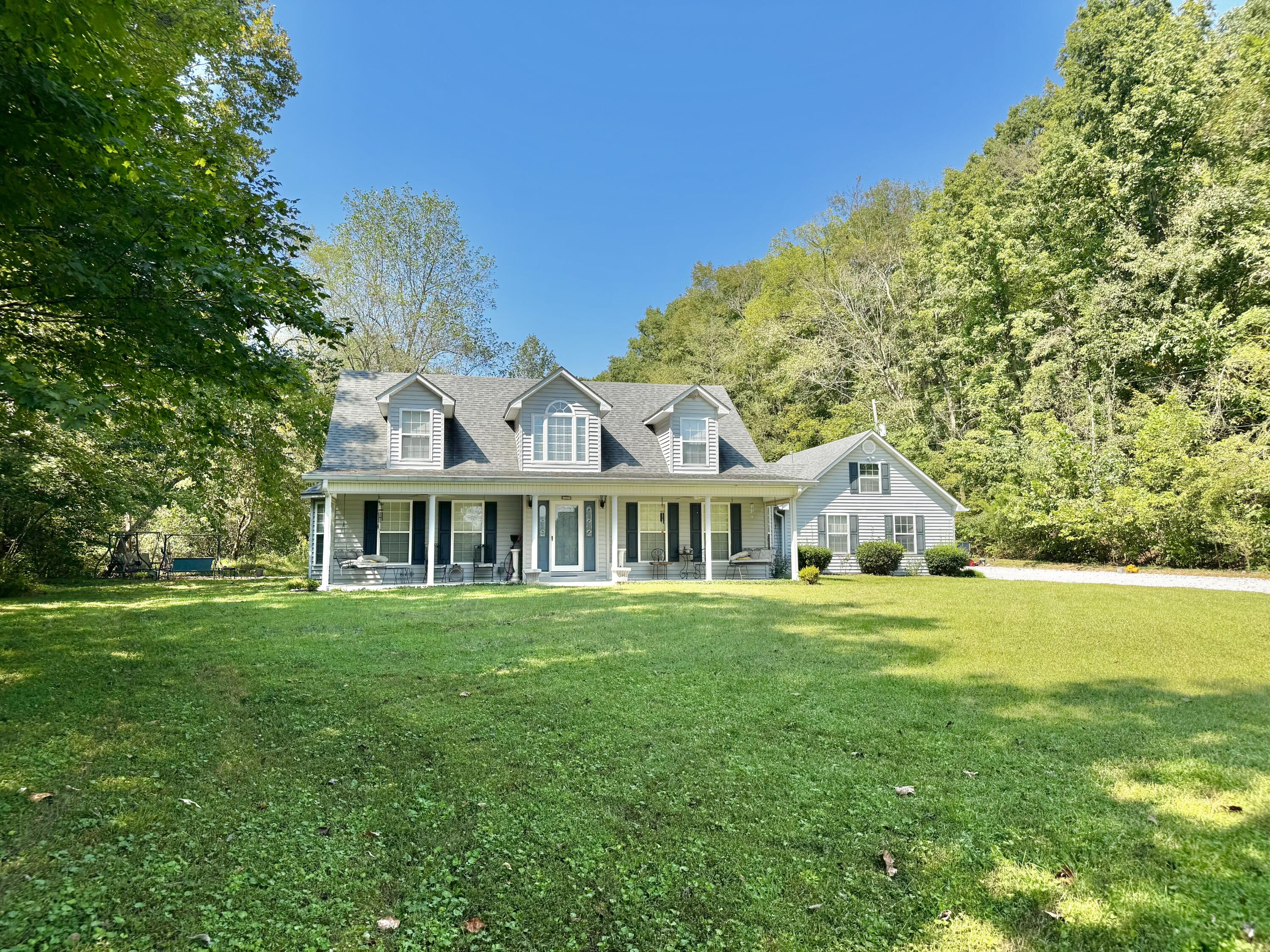 690 Ansel Road Property Photo 8
