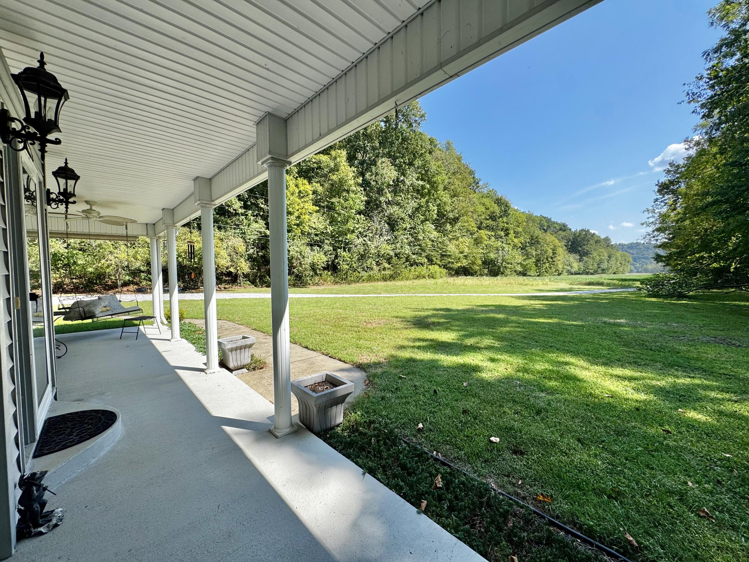 690 Ansel Road Property Photo 12