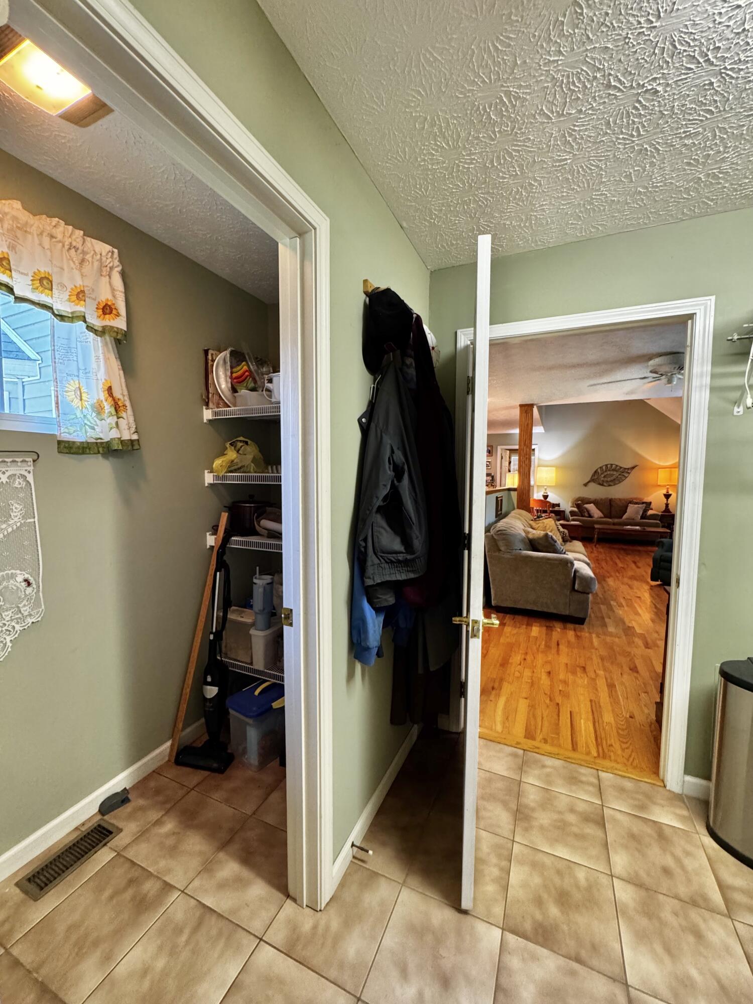690 Ansel Road Property Photo 22