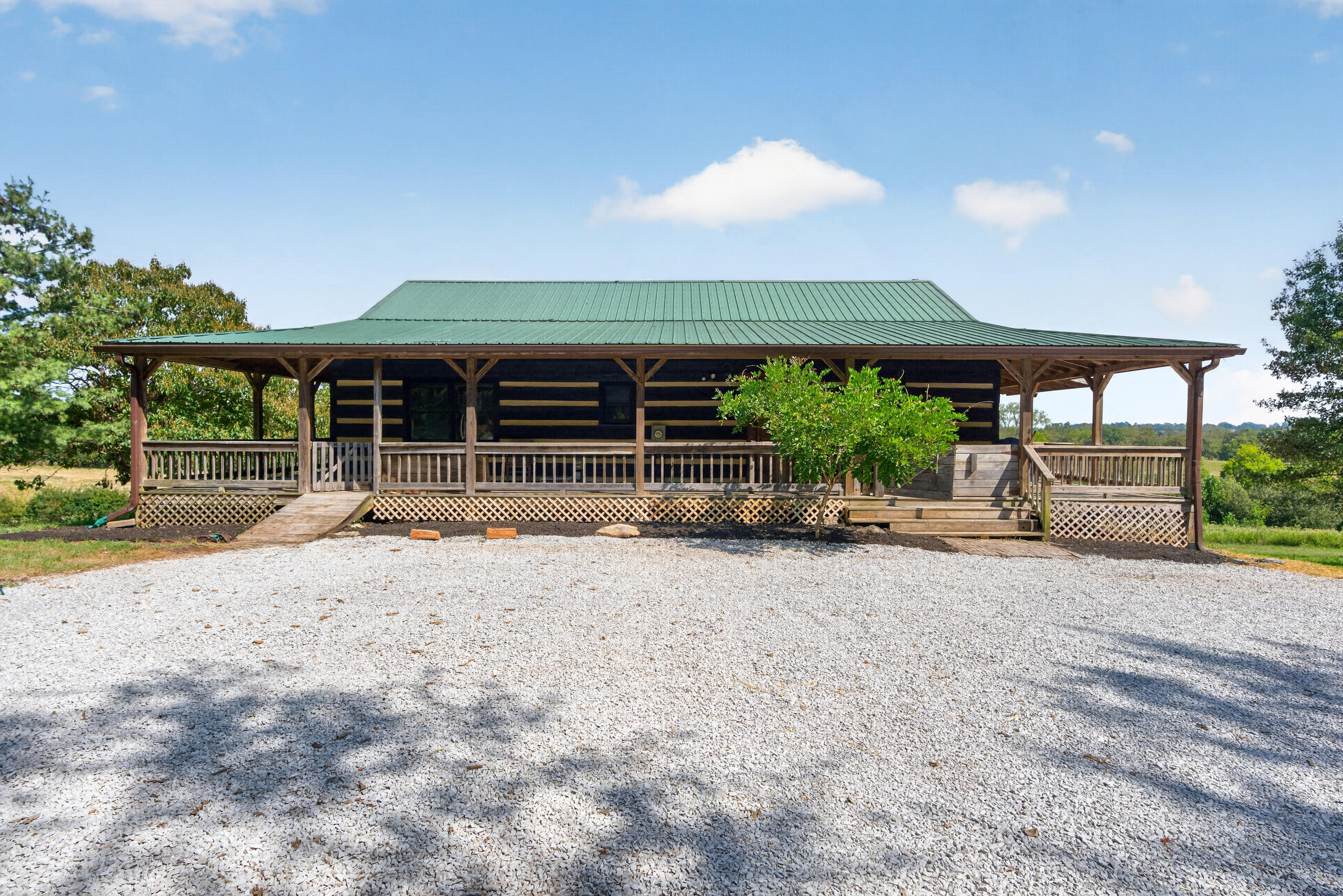 5060 Paynes Mill Road Property Photo 2