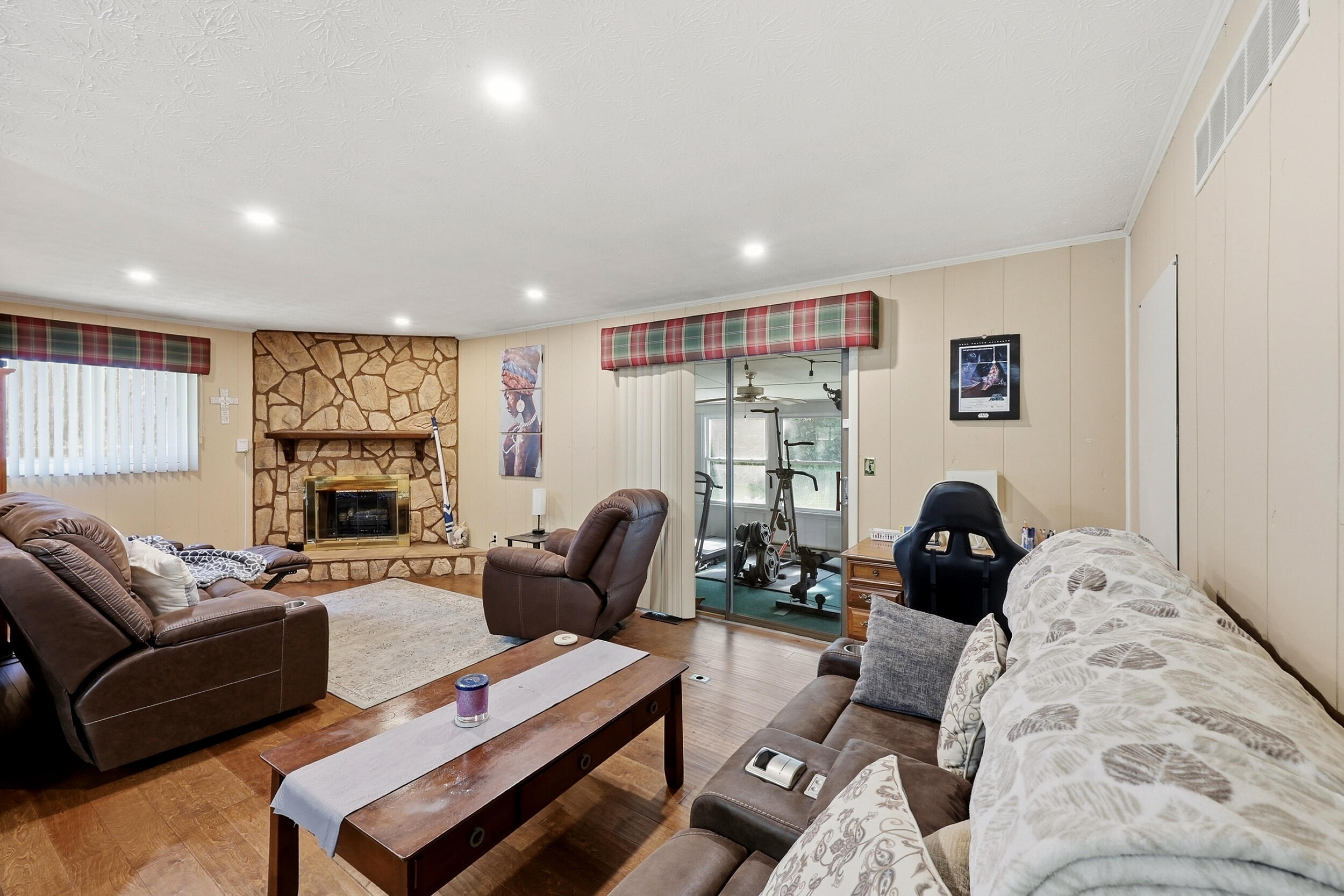 3528 Winding Drive Property Photo 4