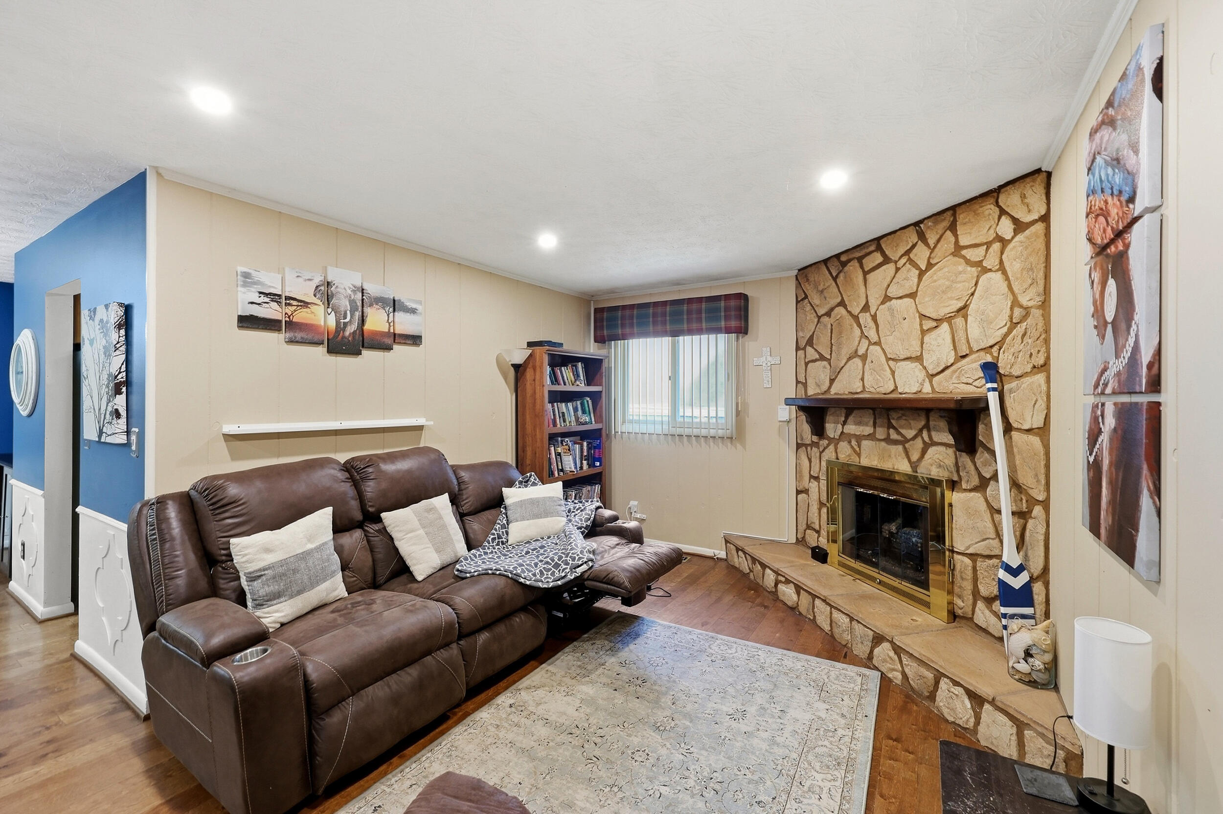 3528 Winding Drive Property Photo 6