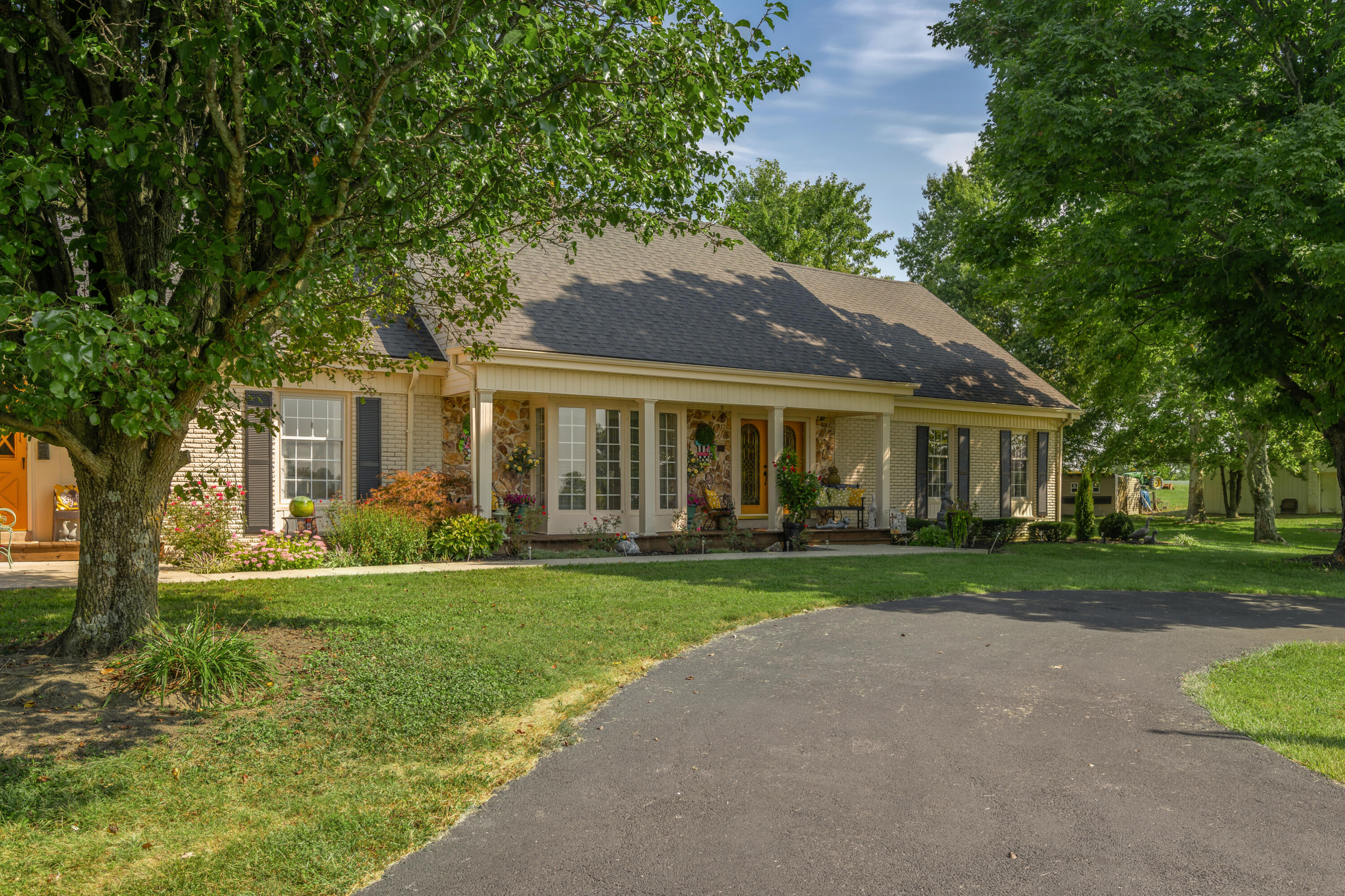 5487 Athens Walnut Hill Road Property Photo 1