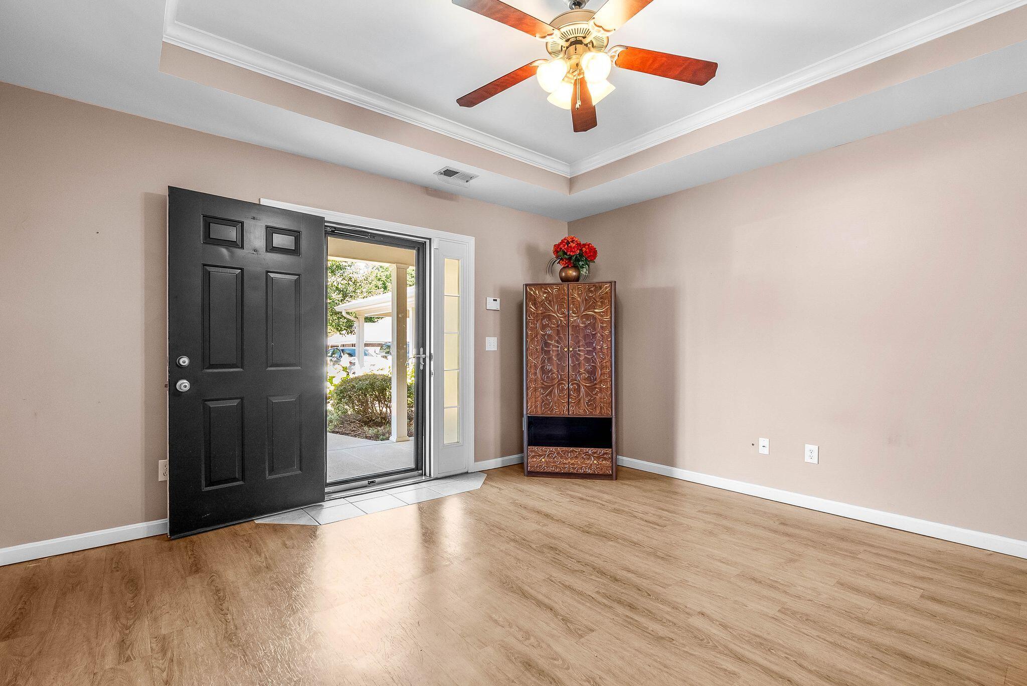 6505 Renate Road Property Photo 6