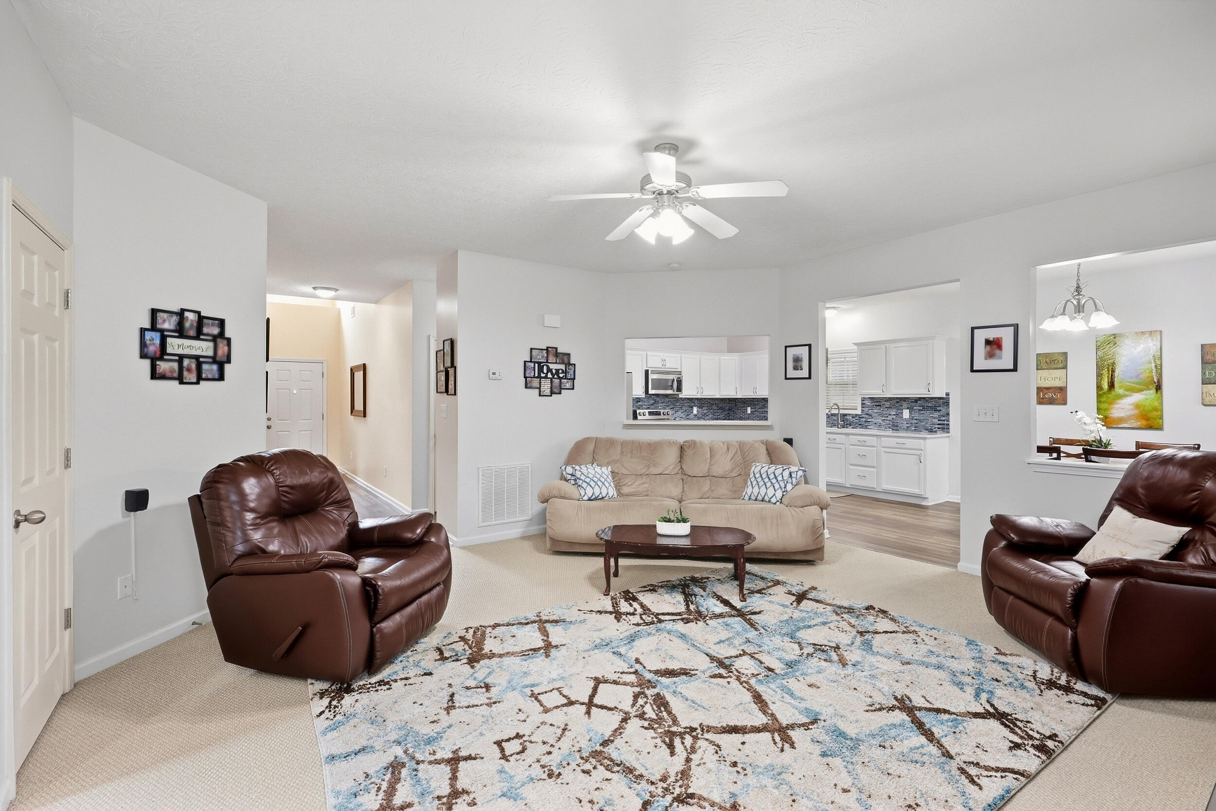 4536 Pebble Brook Circle Property Photo 3