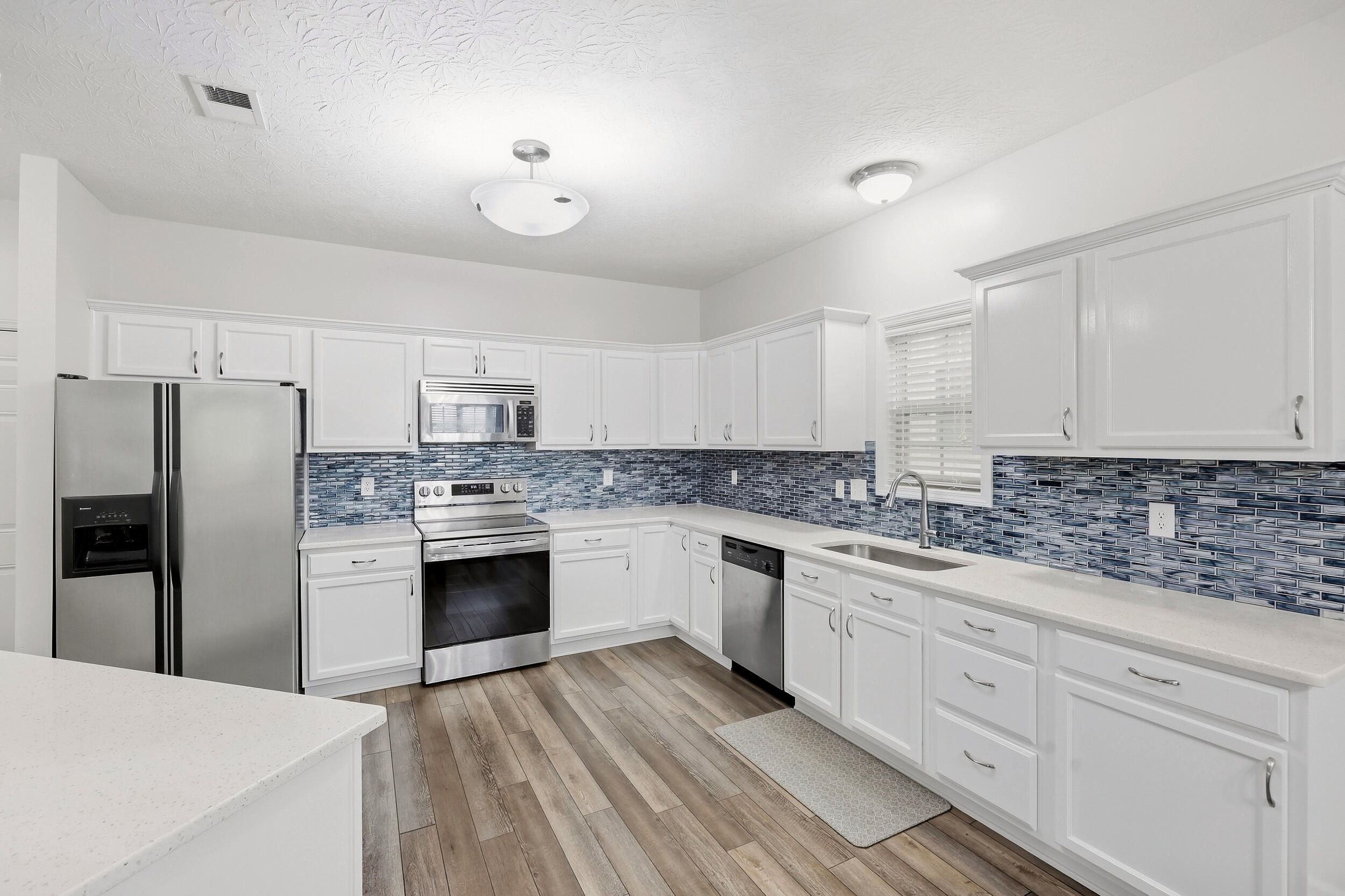 4536 Pebble Brook Circle Property Photo 8