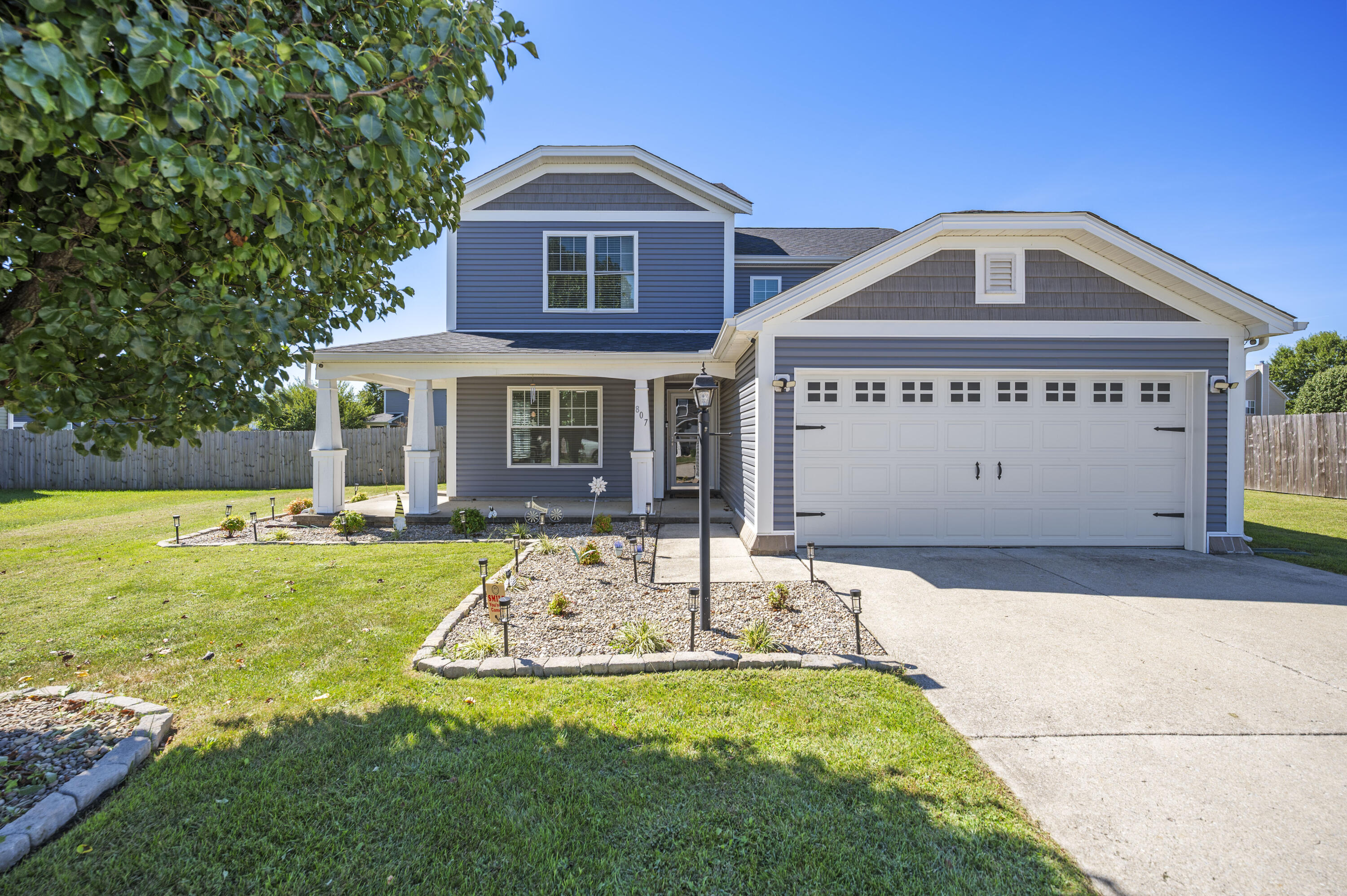 807 Rock Way Property Photo 1