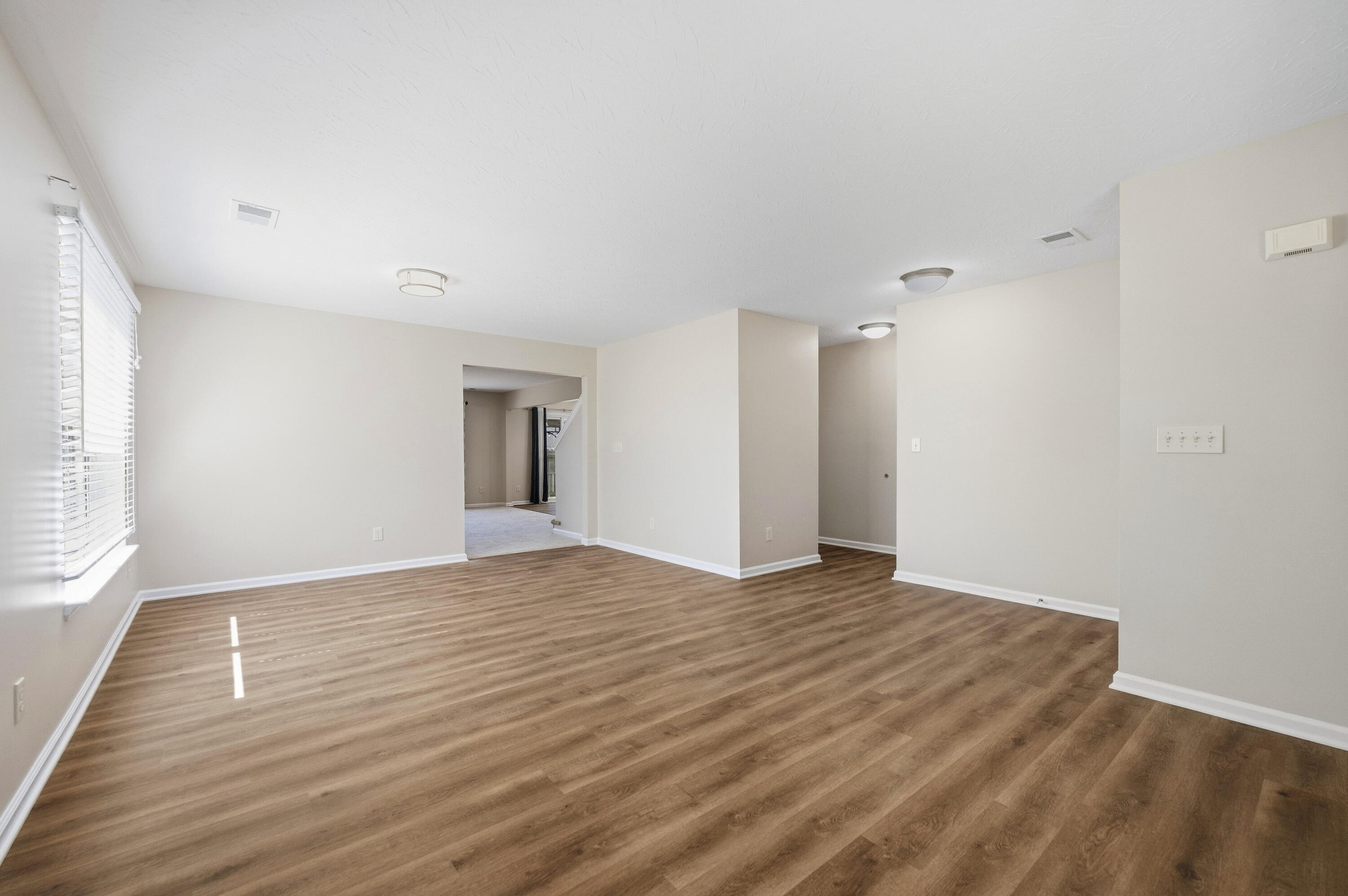 807 Rock Way Property Photo 6