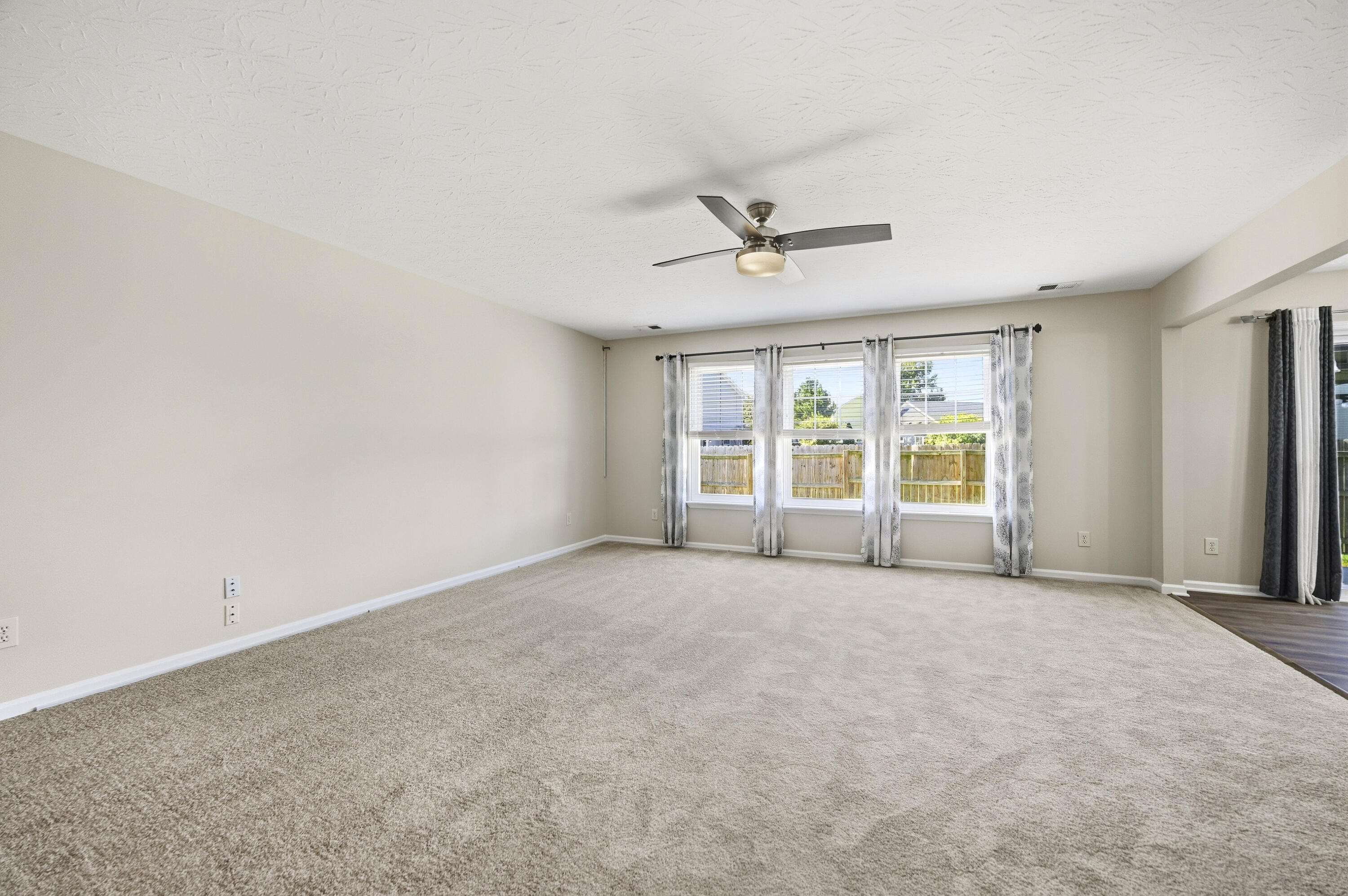 807 Rock Way Property Photo 8