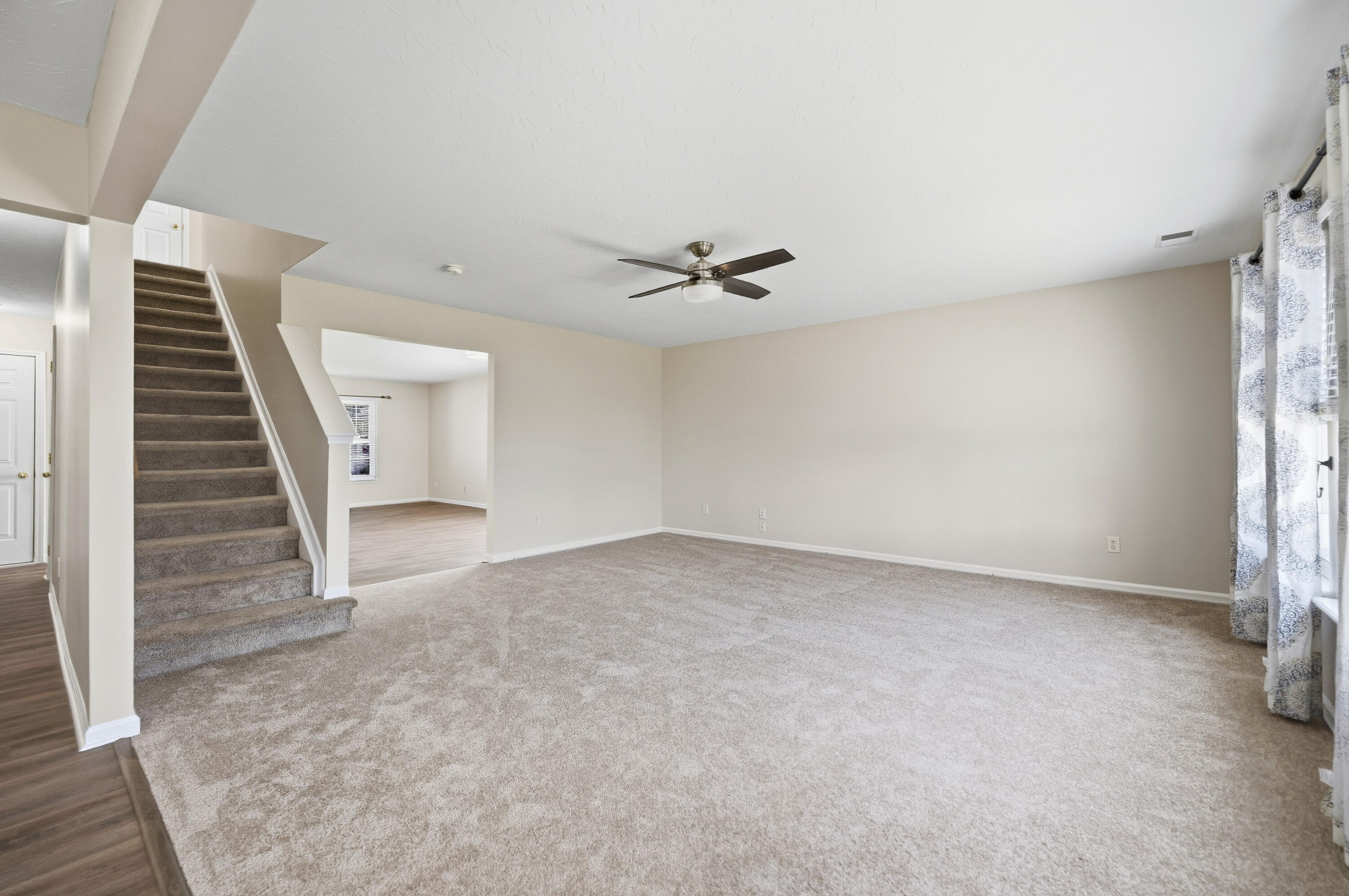 807 Rock Way Property Photo 11