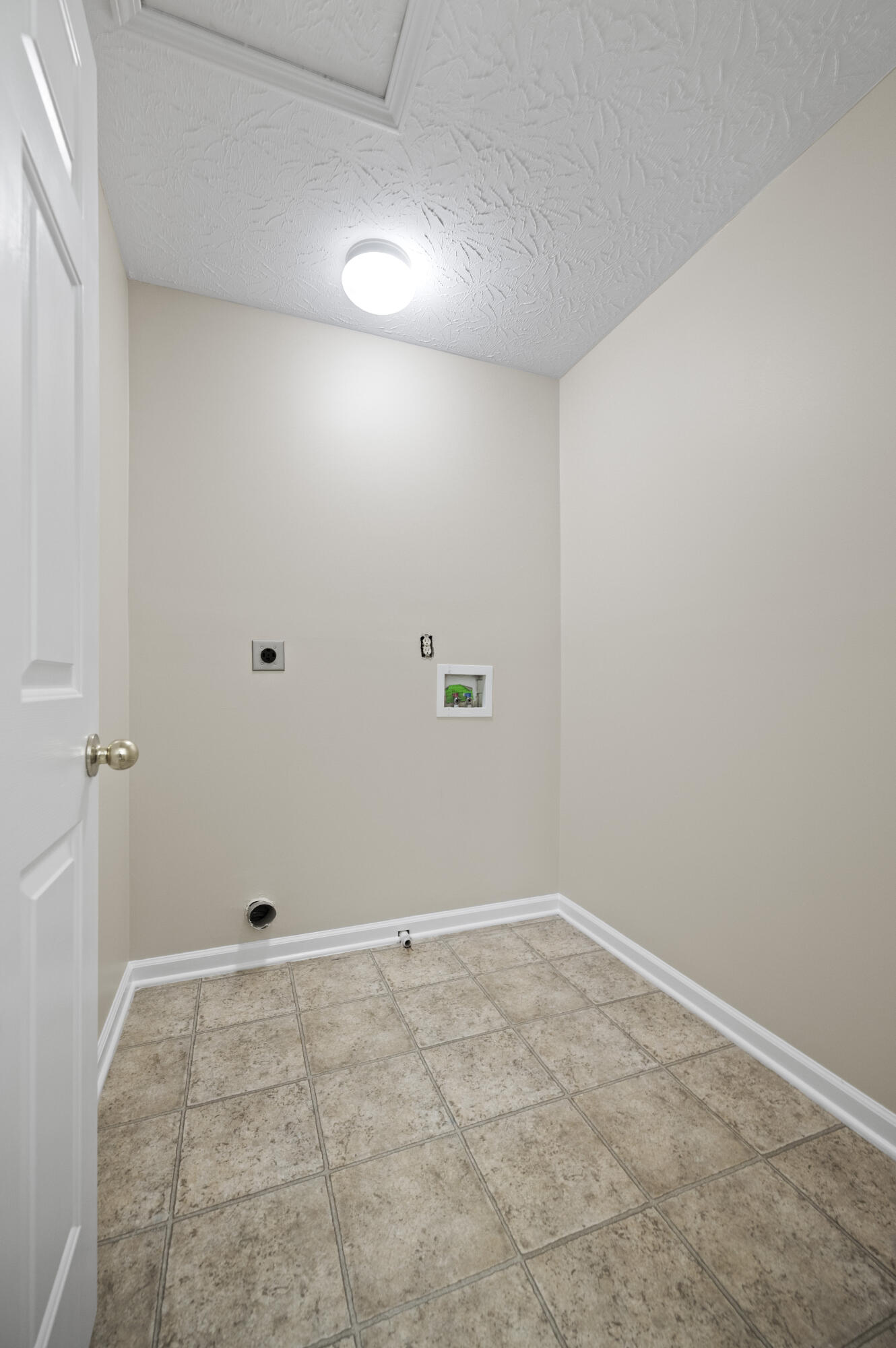807 Rock Way Property Photo 33
