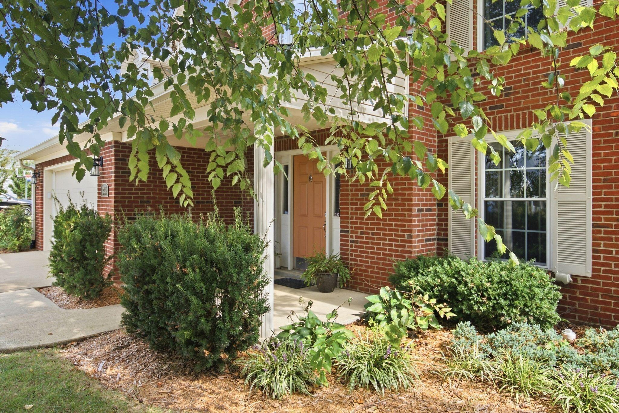 203 The Masters Property Photo 4