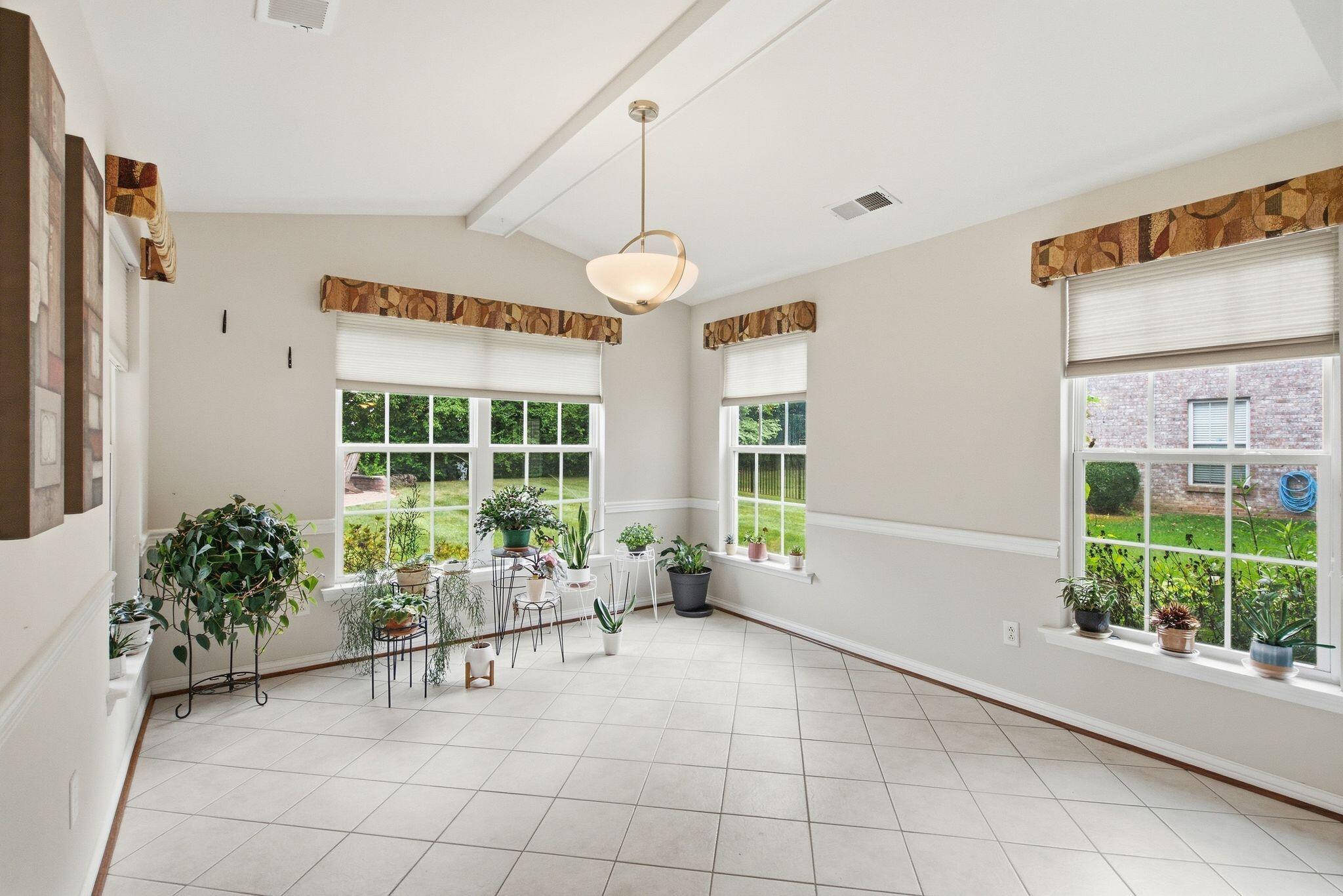 203 The Masters Property Photo 24