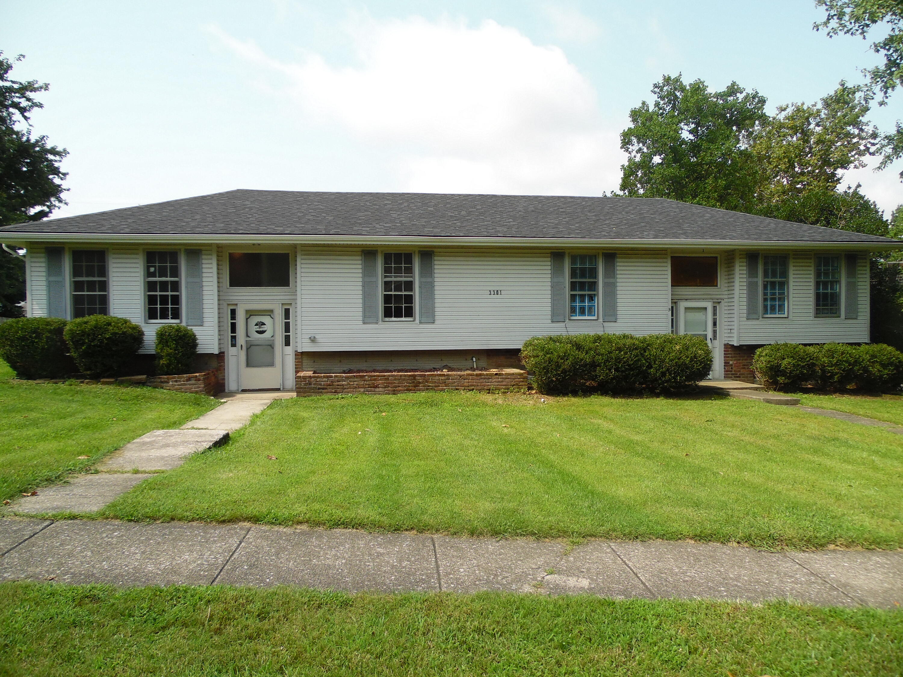 3301 Pepperhill Road B Property Photo 1