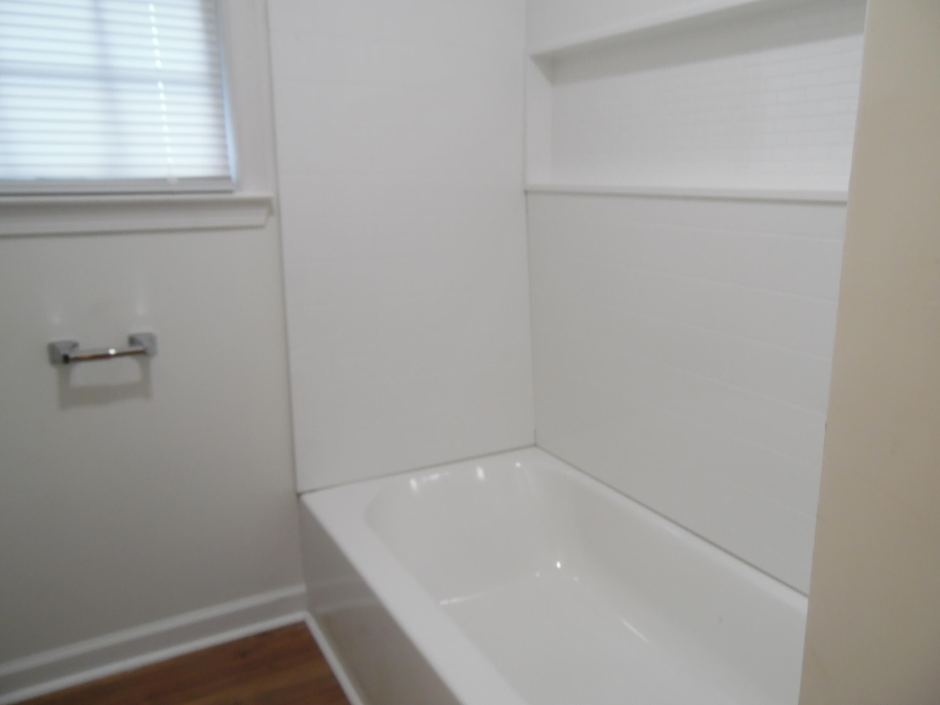 3301 Pepperhill Road B Property Photo 5