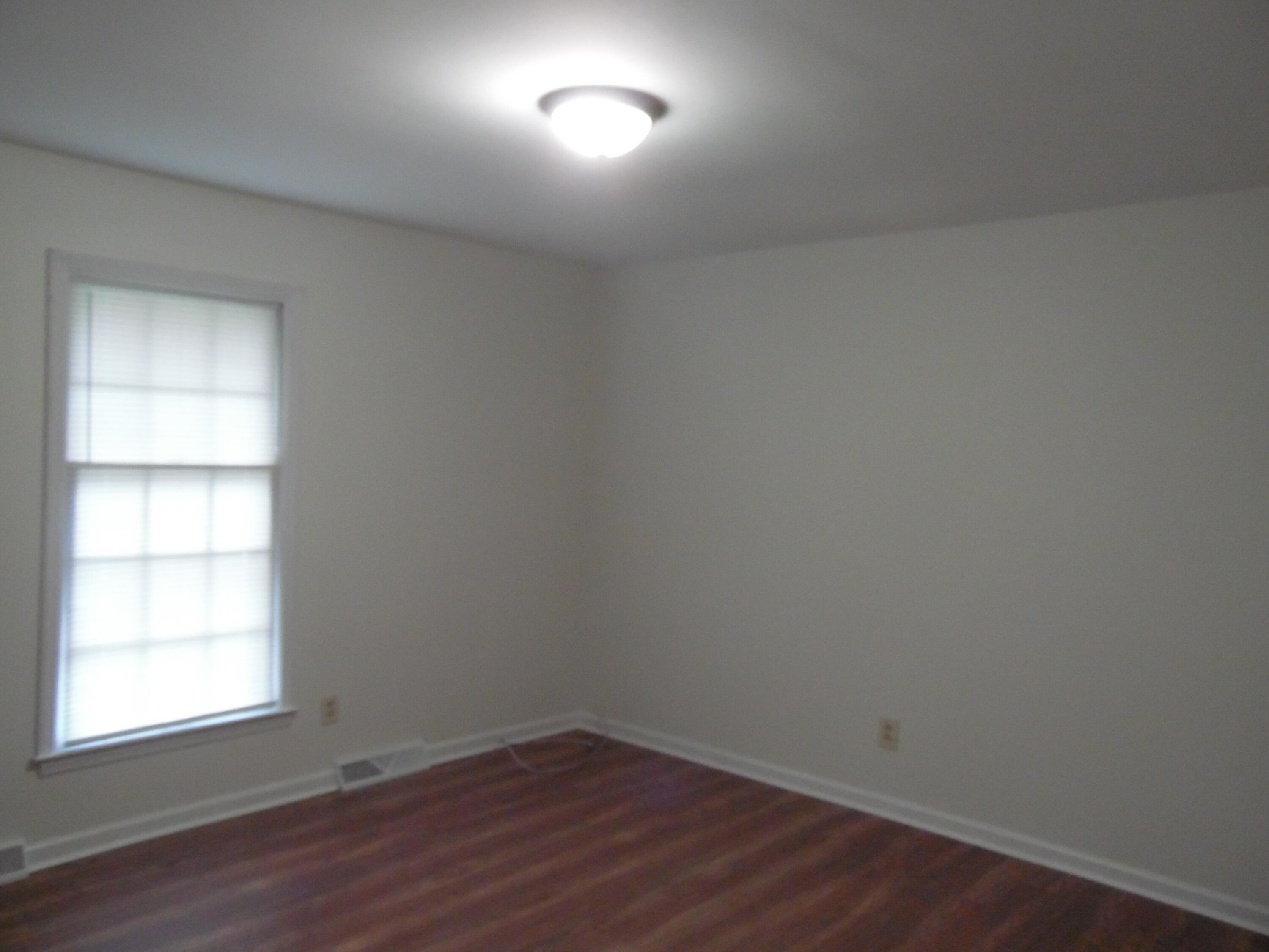 3301 Pepperhill Road B Property Photo 6