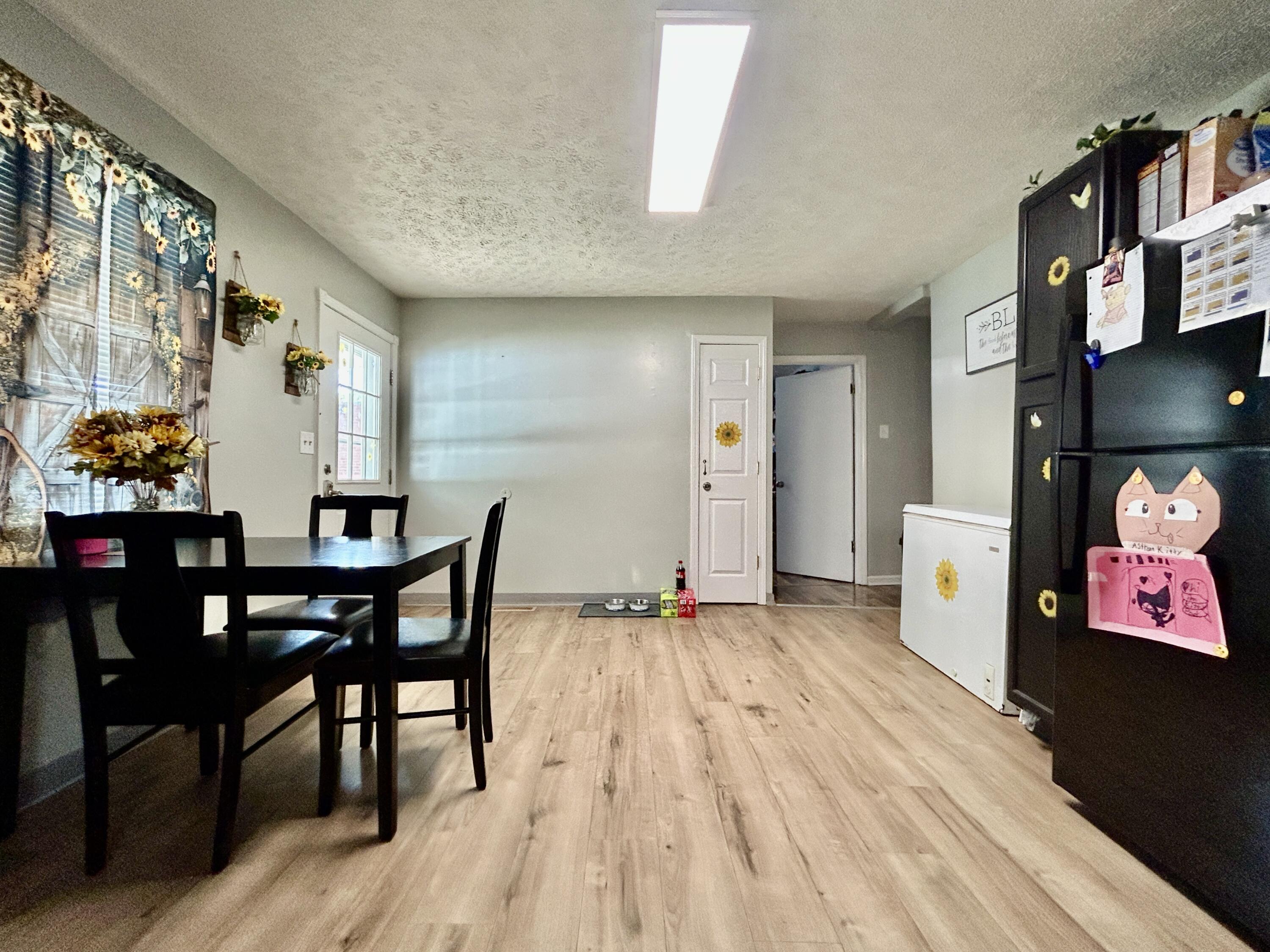 414 Monticello Street Property Photo 10