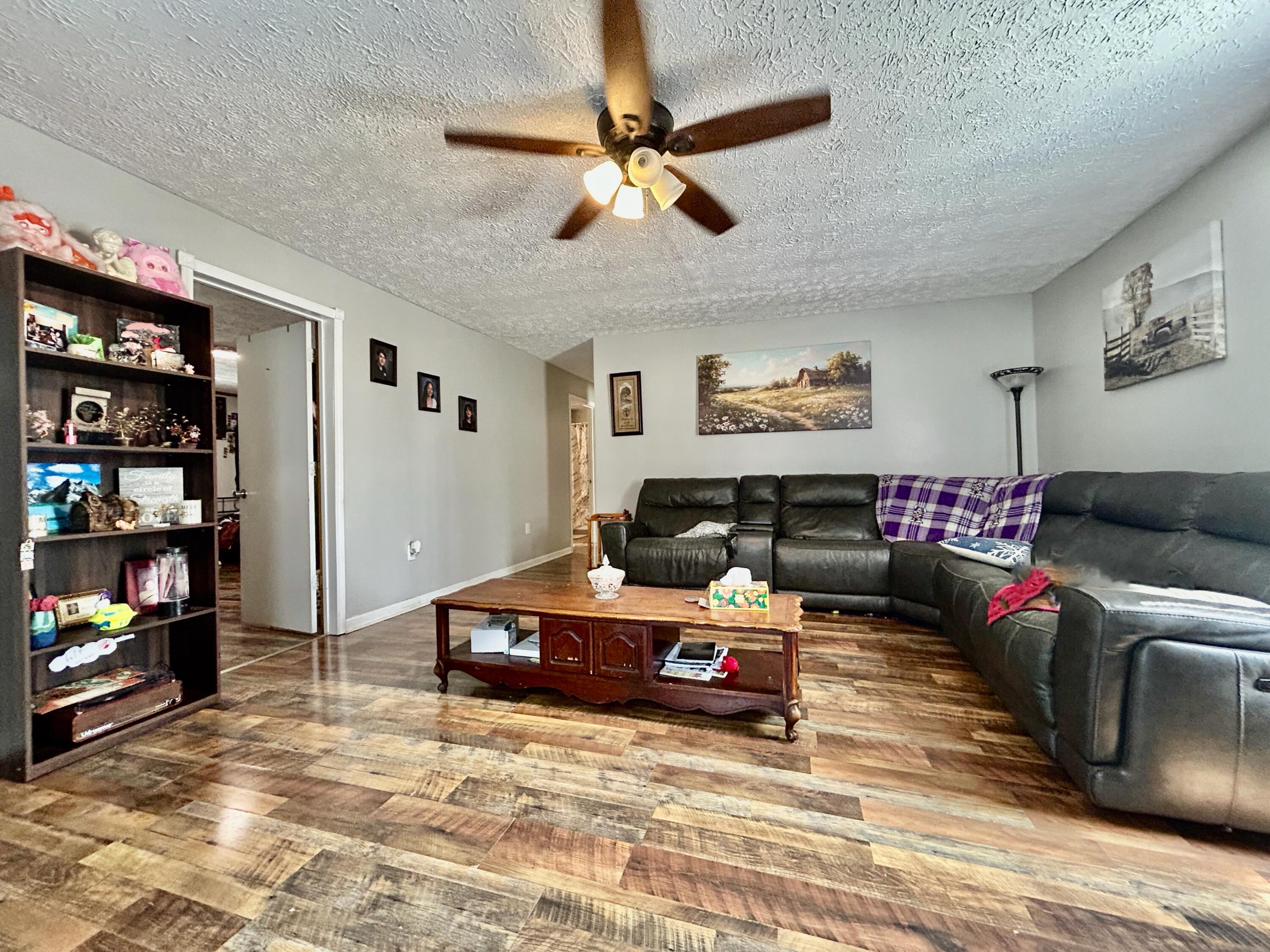 414 Monticello Street Property Photo 24