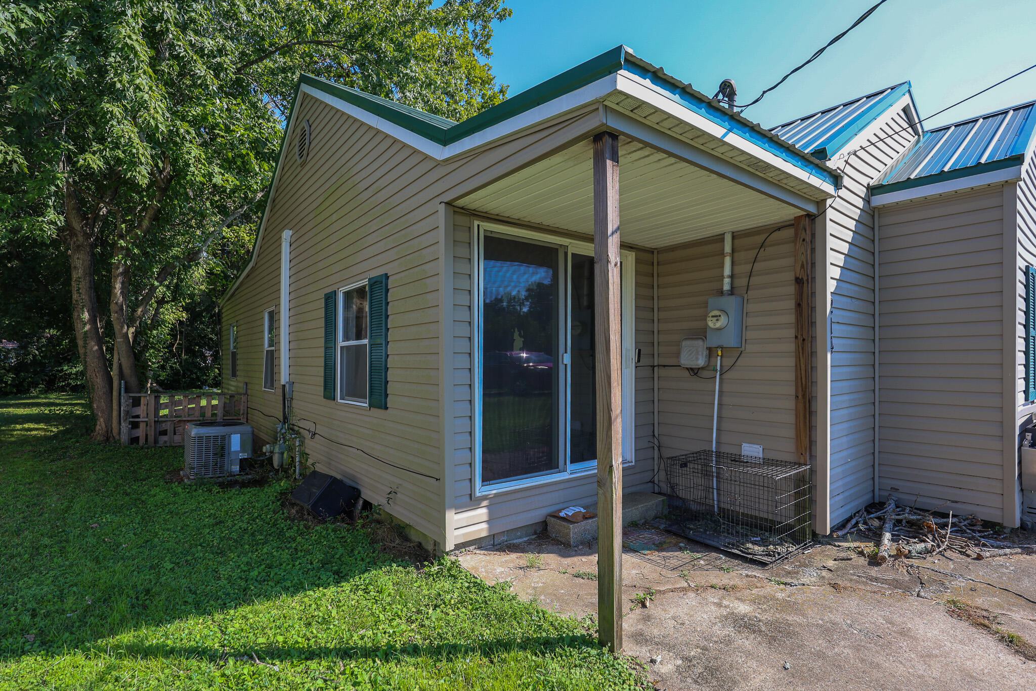 214 Oaks Road Property Photo 4