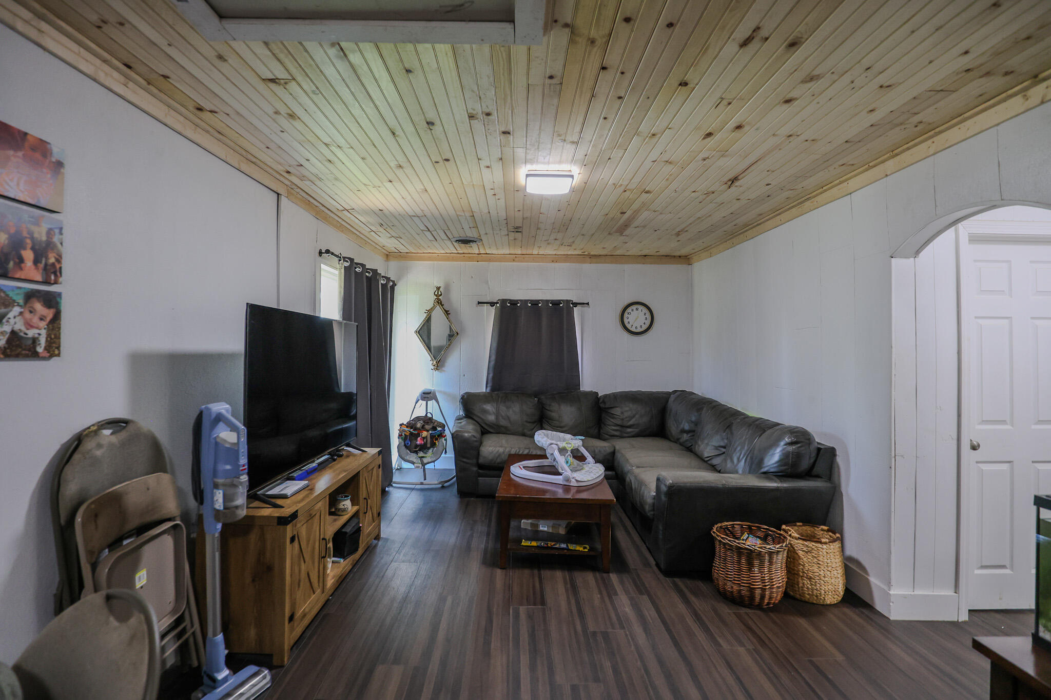 214 Oaks Road Property Photo 6