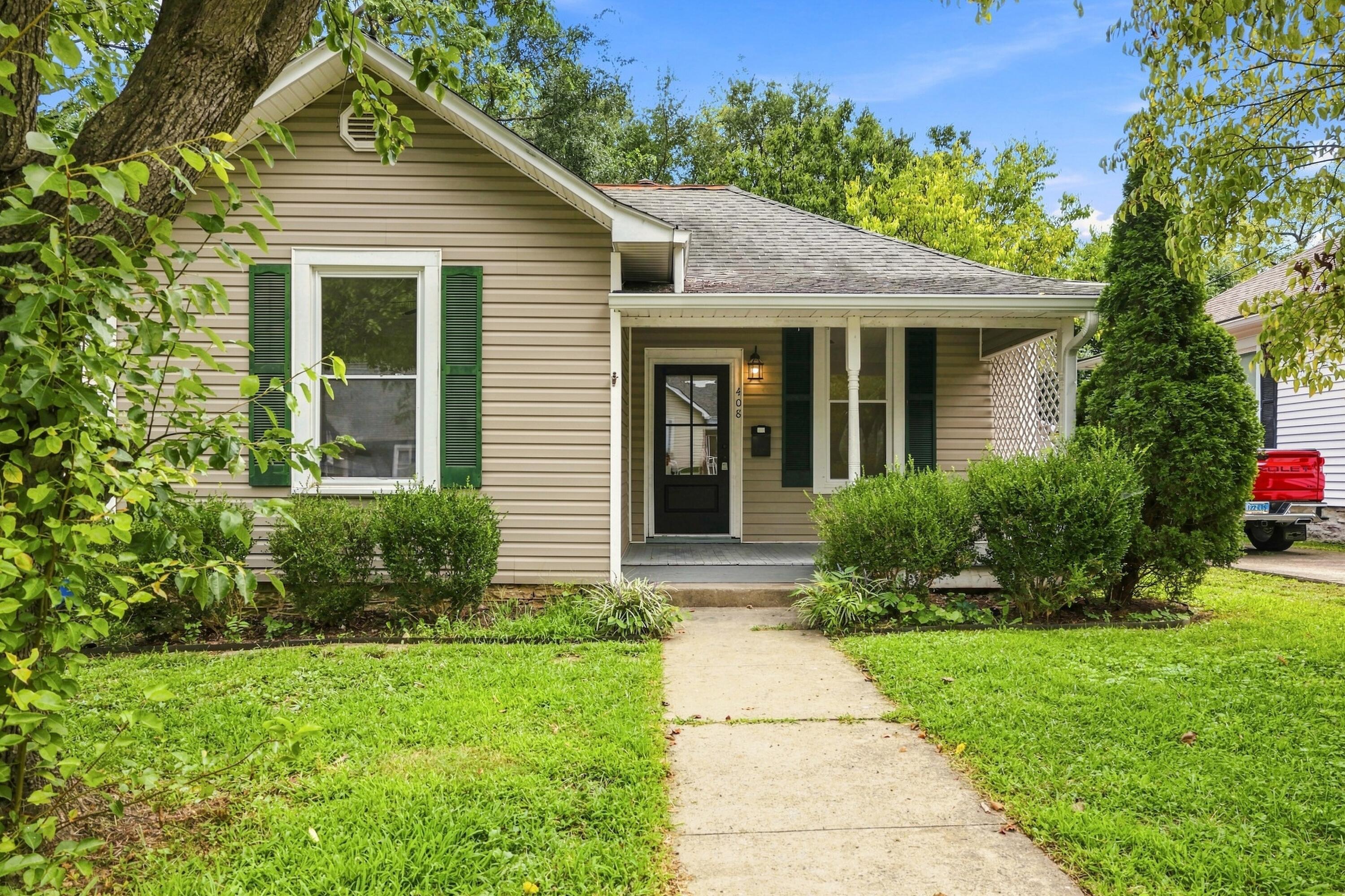 408 Locust Street Property Photo 6