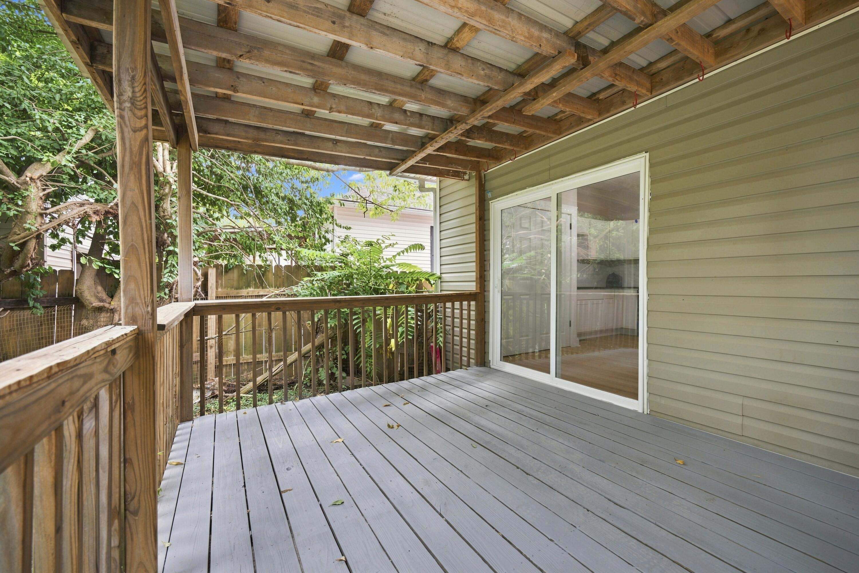 408 Locust Street Property Photo 26