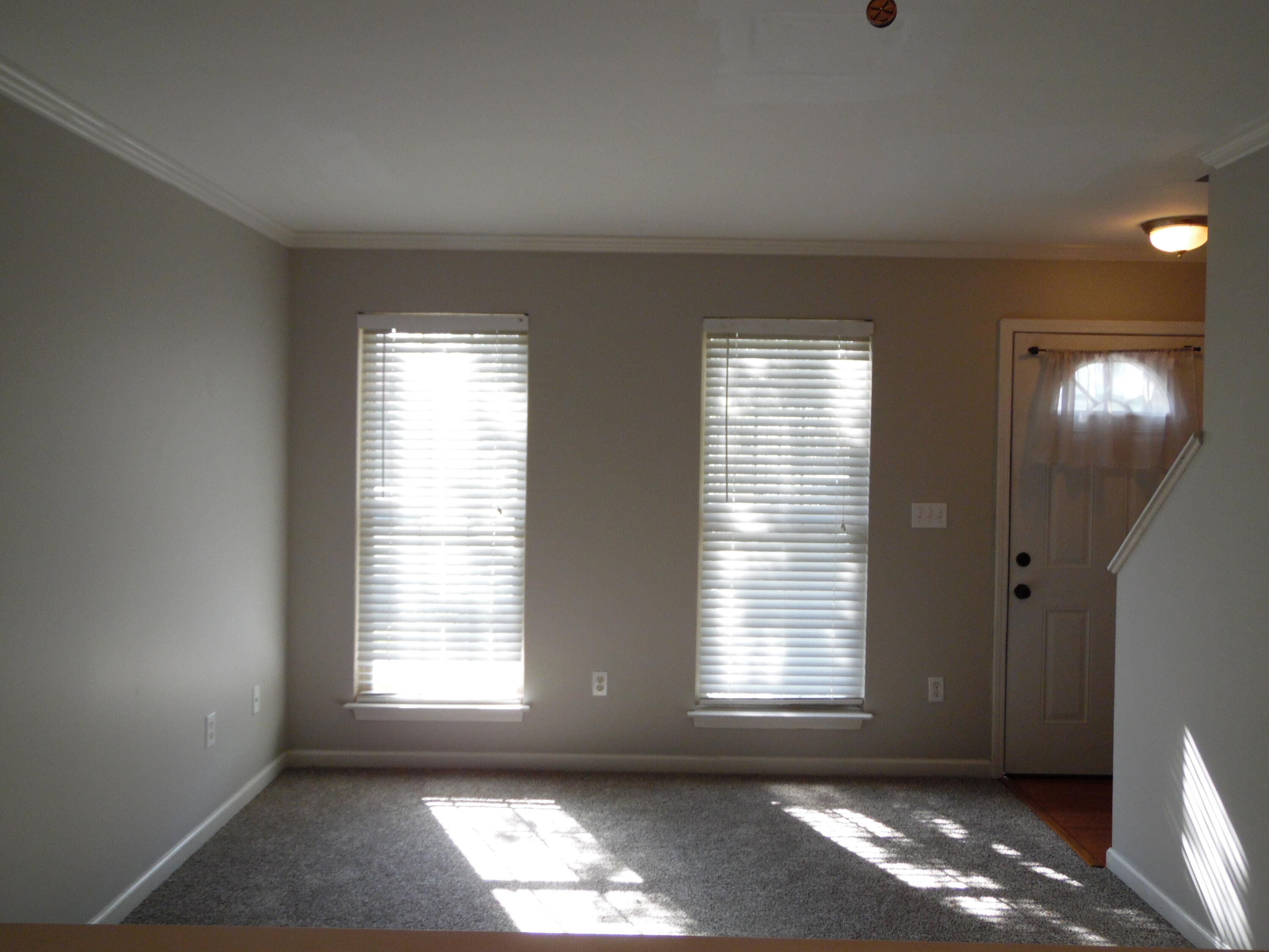 415 Marquis Avenue 103 Property Photo 4