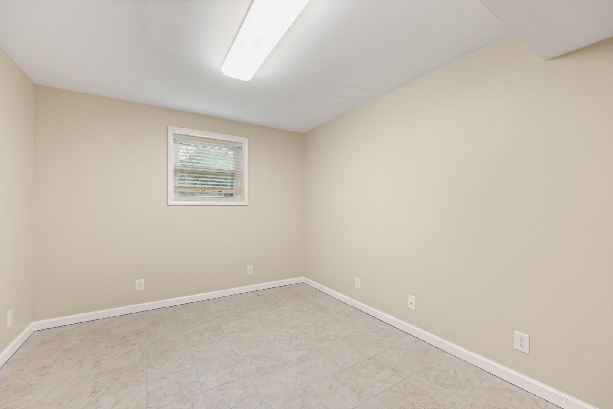 304 Northland Drive Property Photo 11