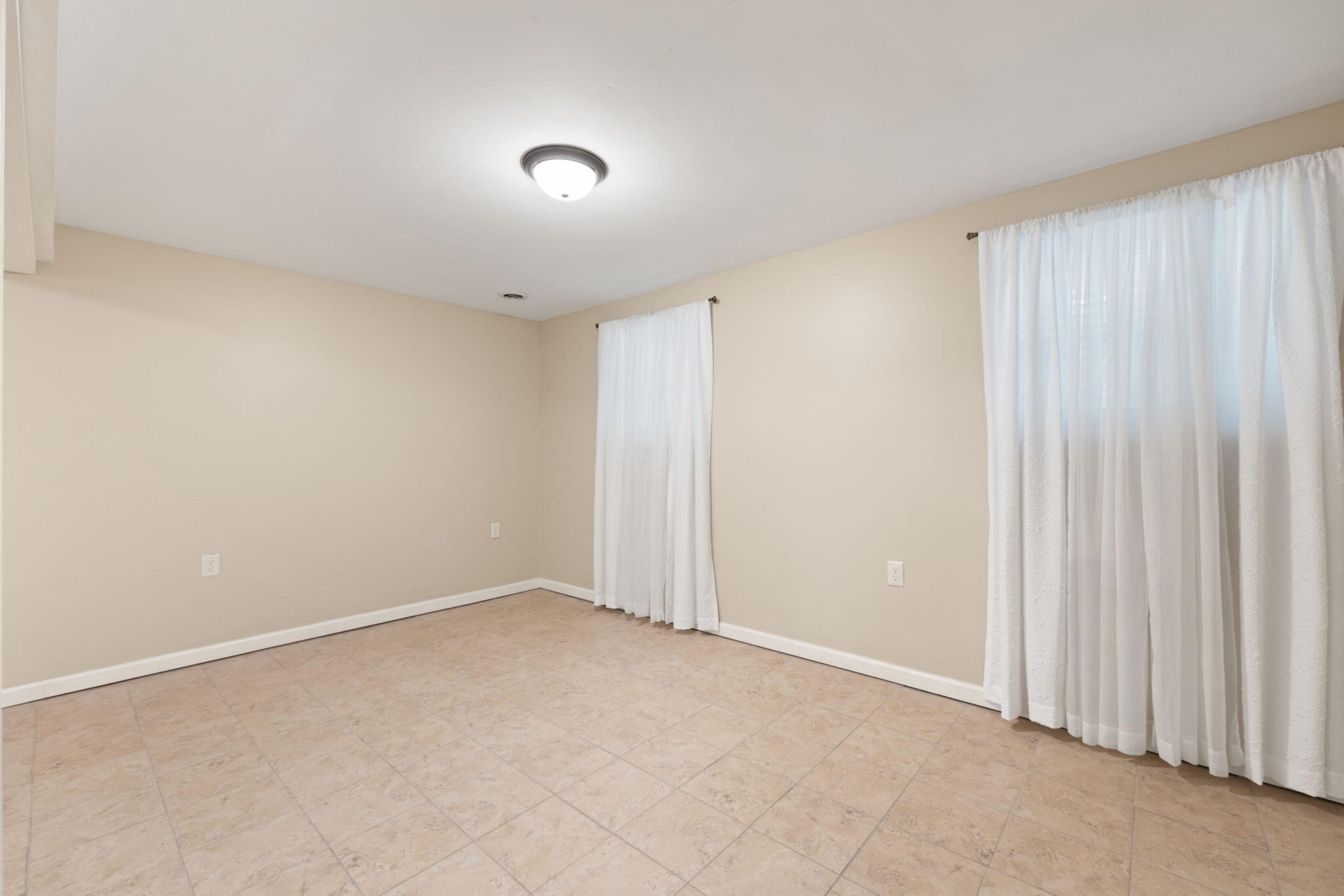 304 Northland Drive Property Photo 16