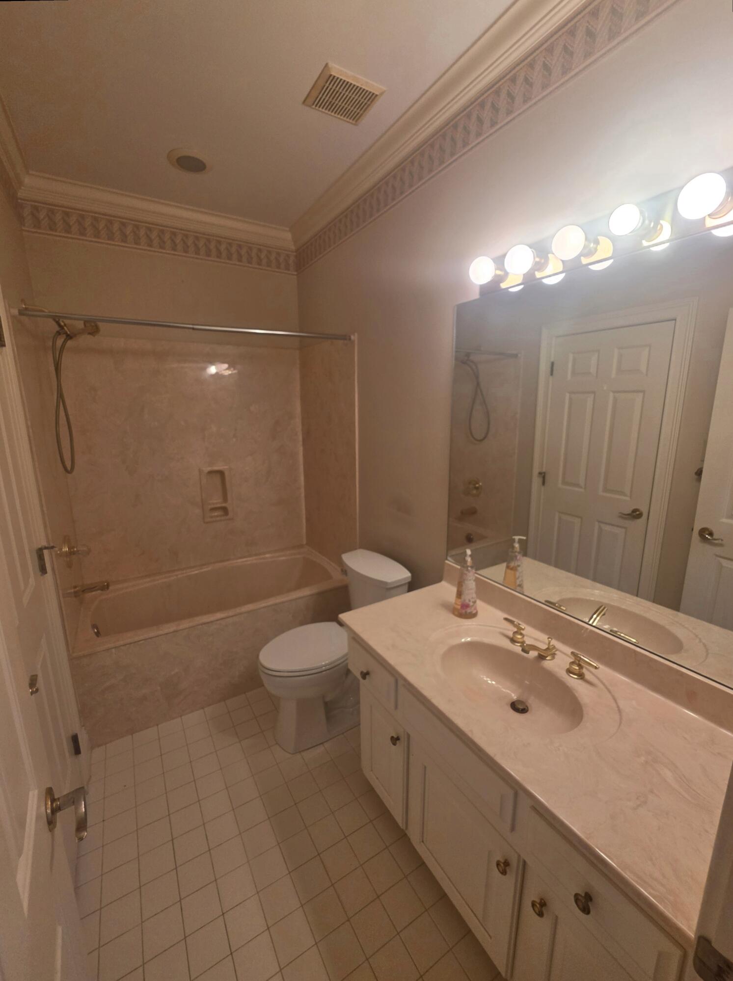 2392 The Woods Lane Property Photo 21