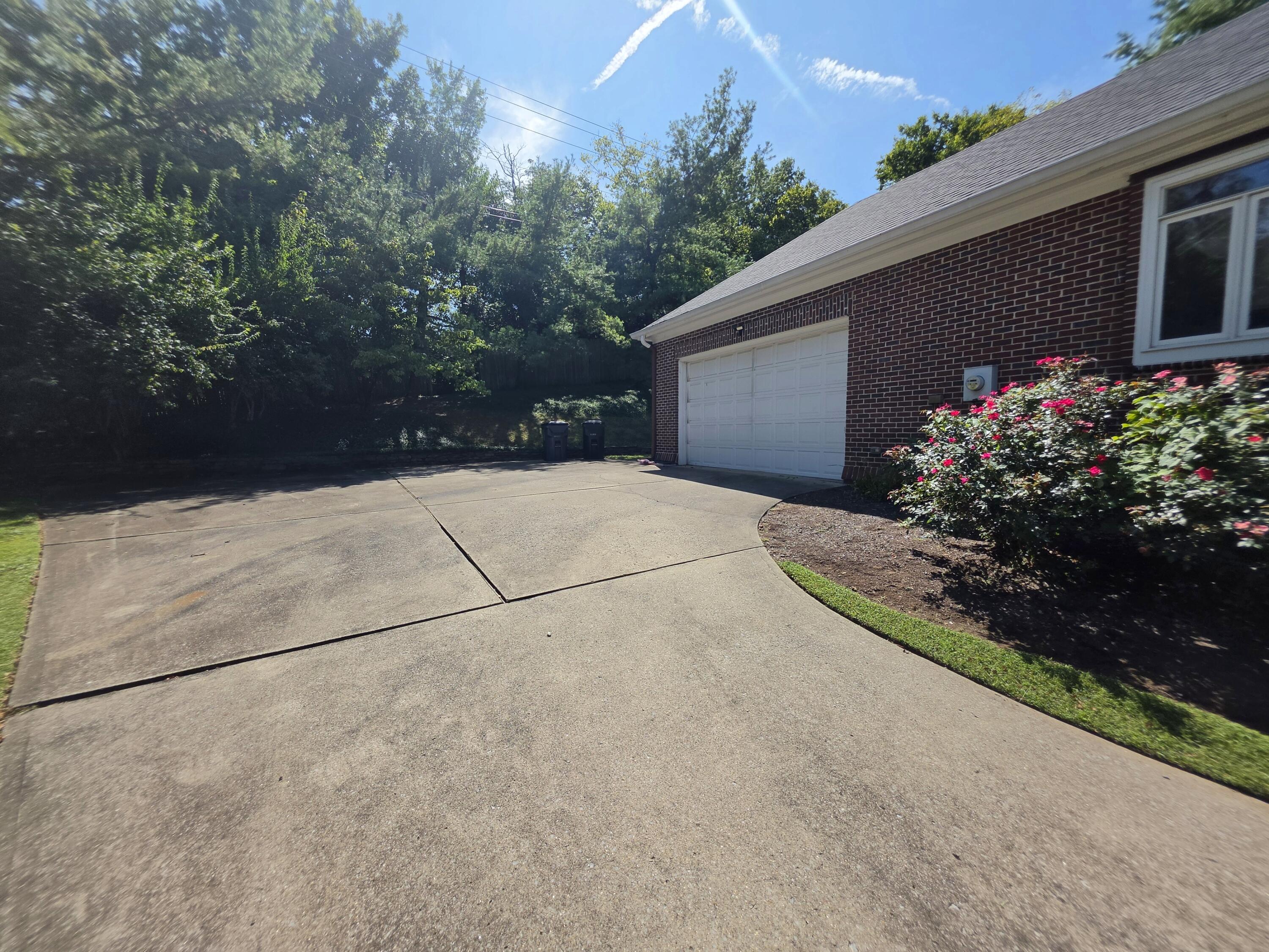 2392 The Woods Lane Property Photo 61