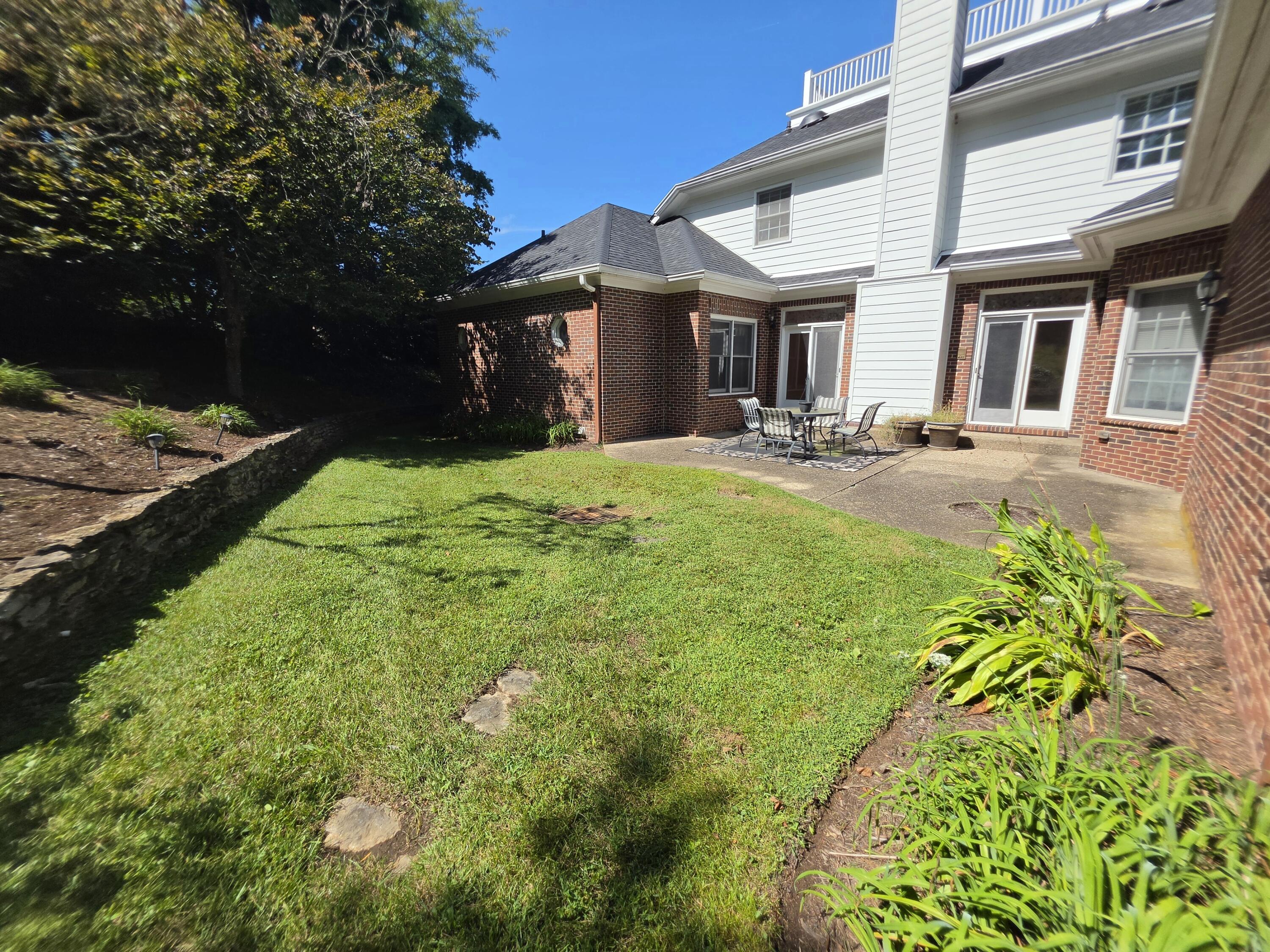 2392 The Woods Lane Property Photo 64