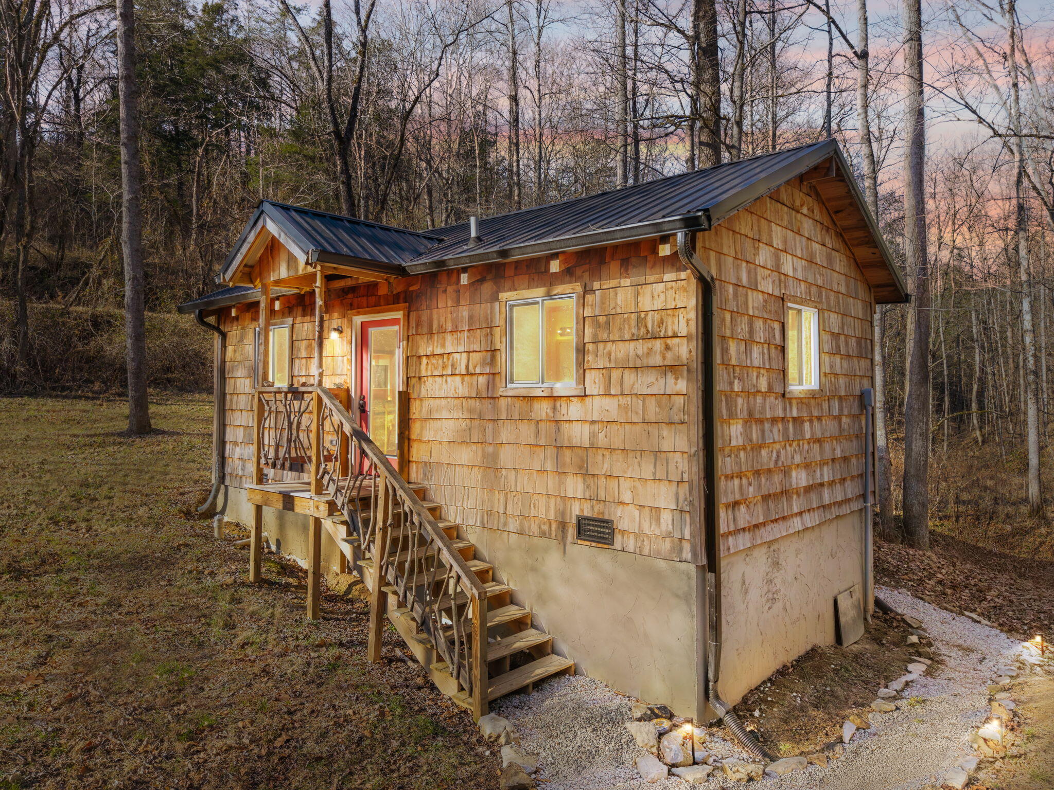 22 Still Hand Property Photo 3