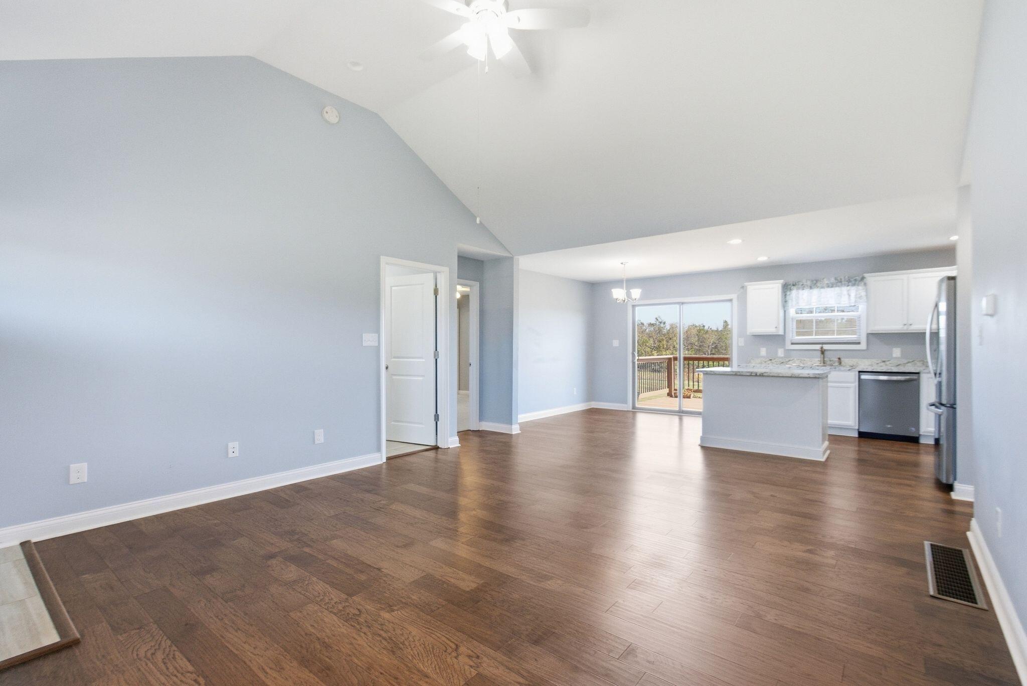 530 Southern Cross Drive Property Photo 8