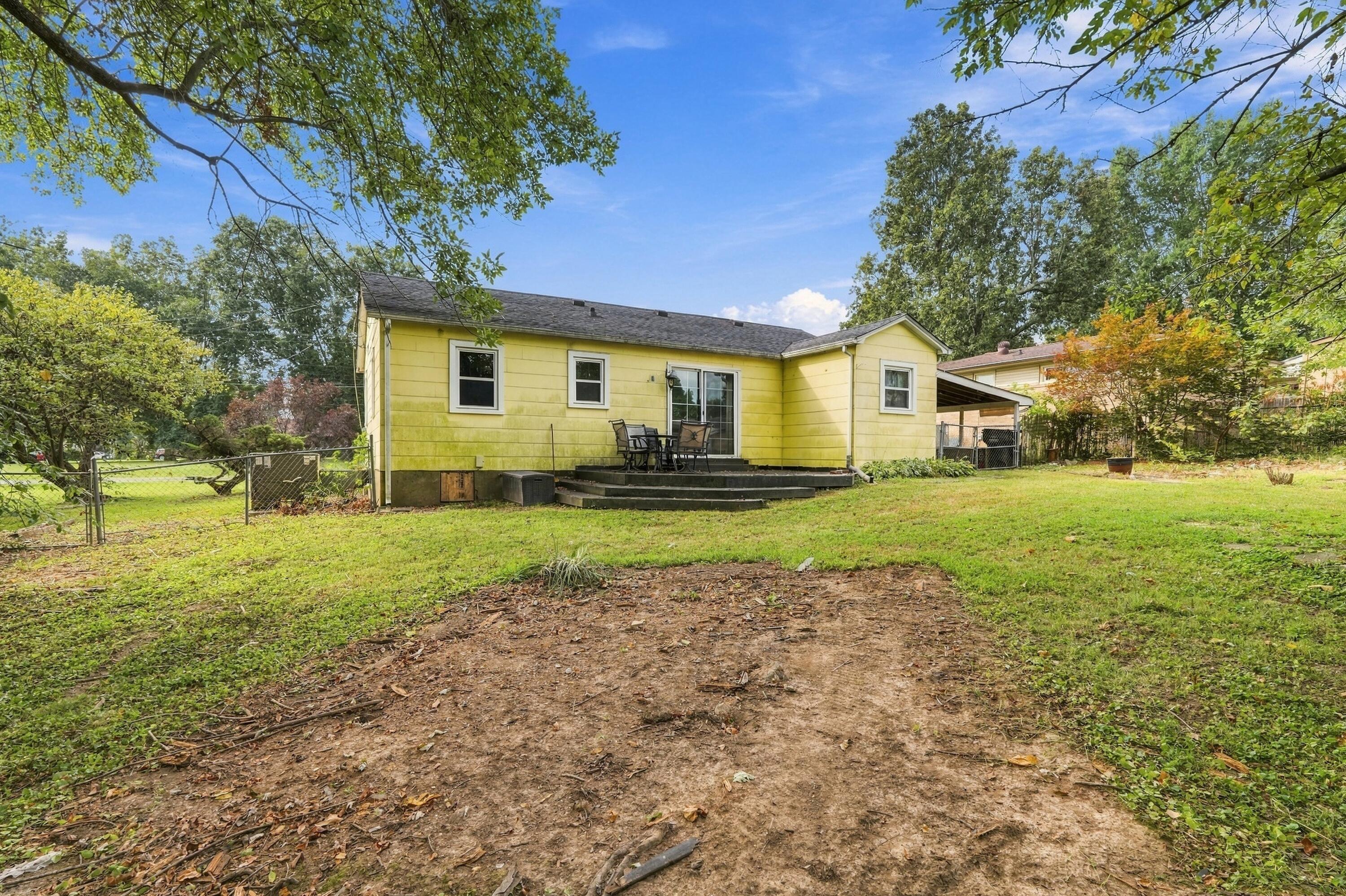 1353 W Broadway Property Photo 25