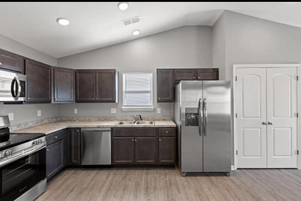 8120 Driftwood Loop Property Photo 6