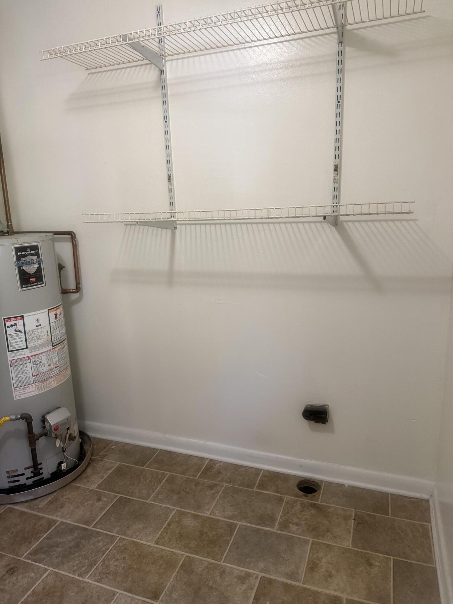 1469 Huntsville Drive B Property Photo 10