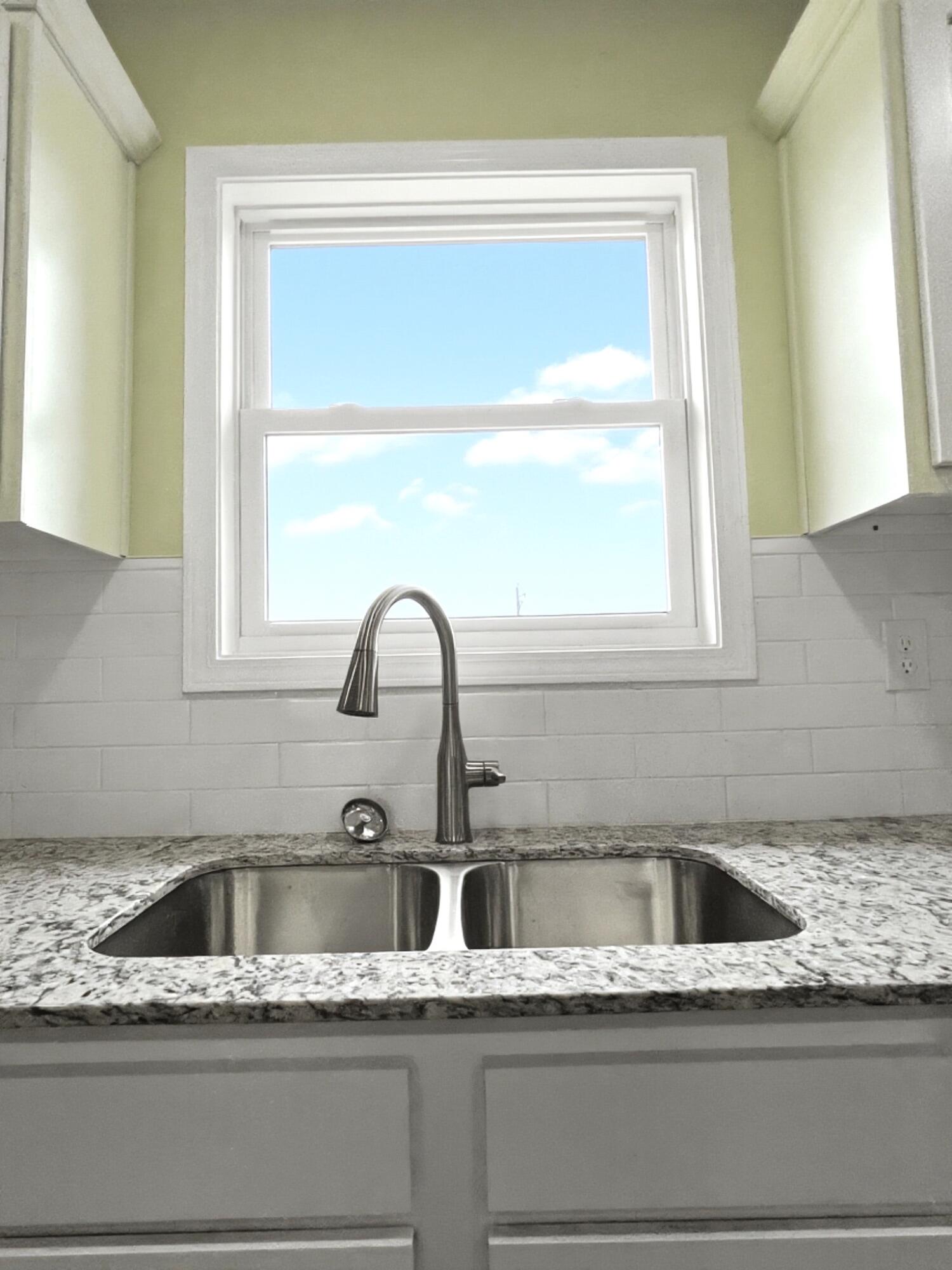 80 Gladys Avenue Property Photo 6
