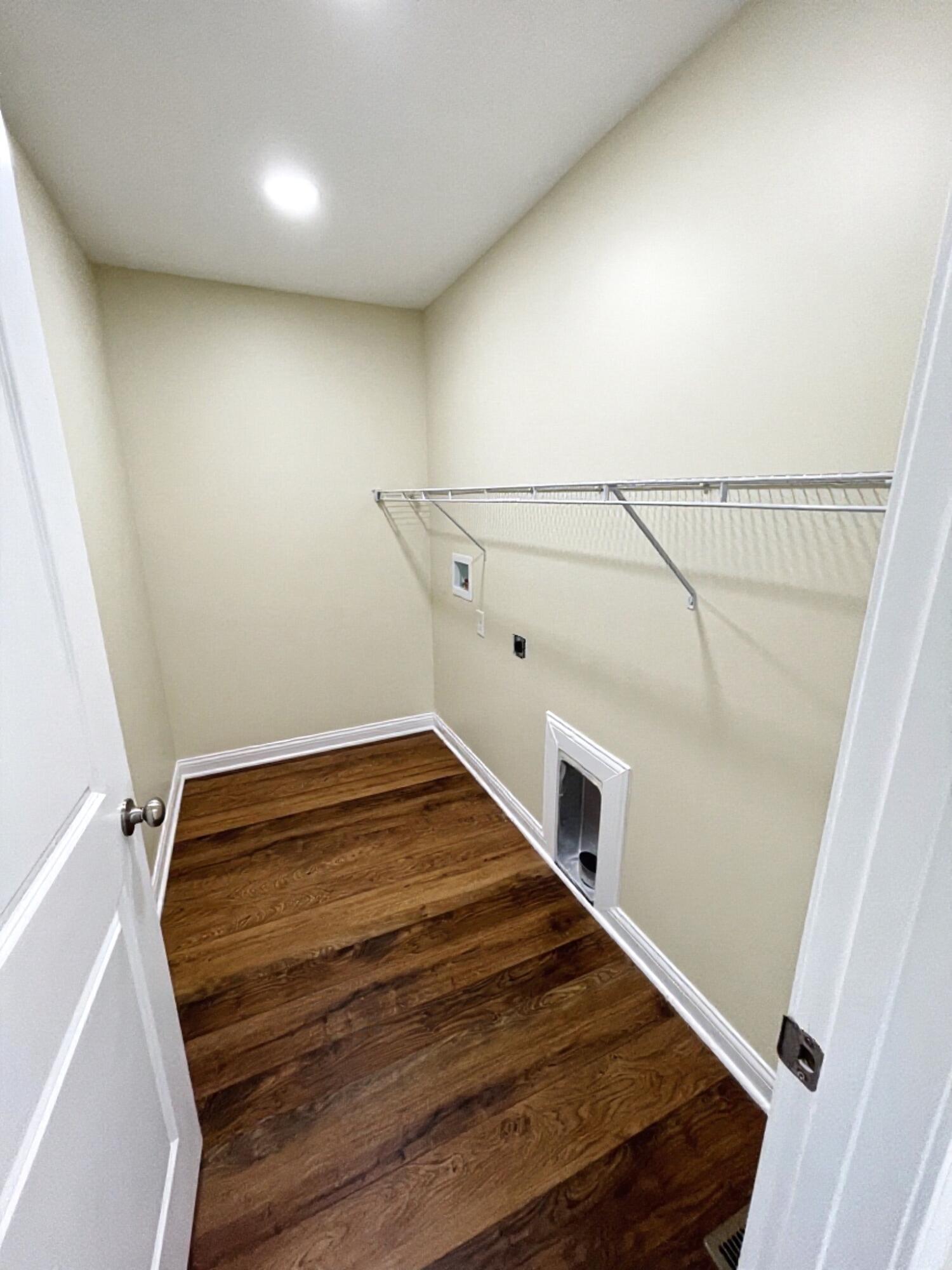 80 Gladys Avenue Property Photo 18