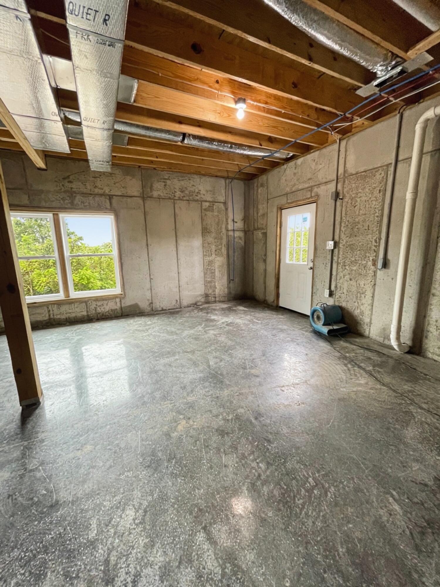80 Gladys Avenue Property Photo 22