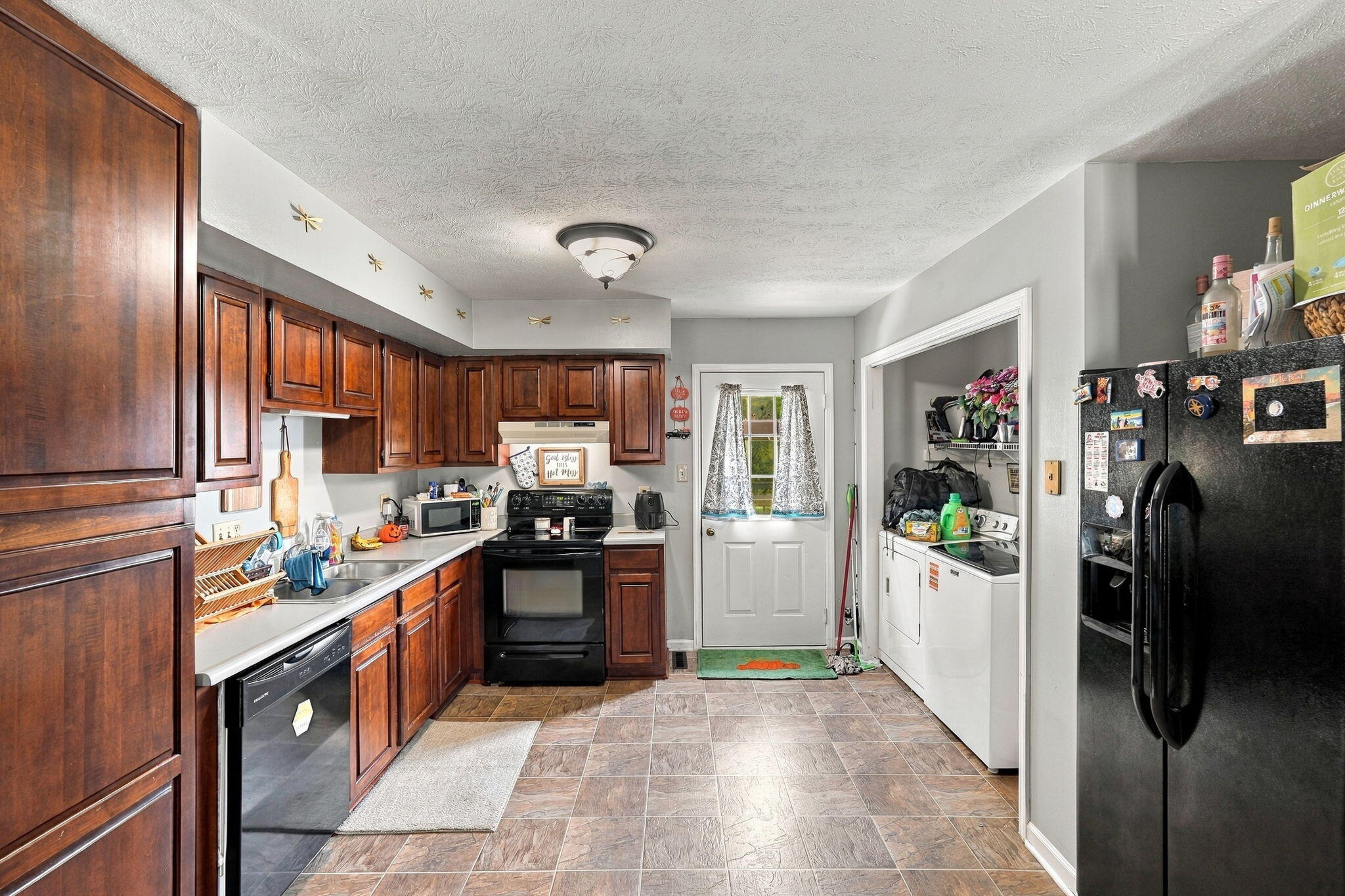 2117 Fayette Drive Property Photo 11