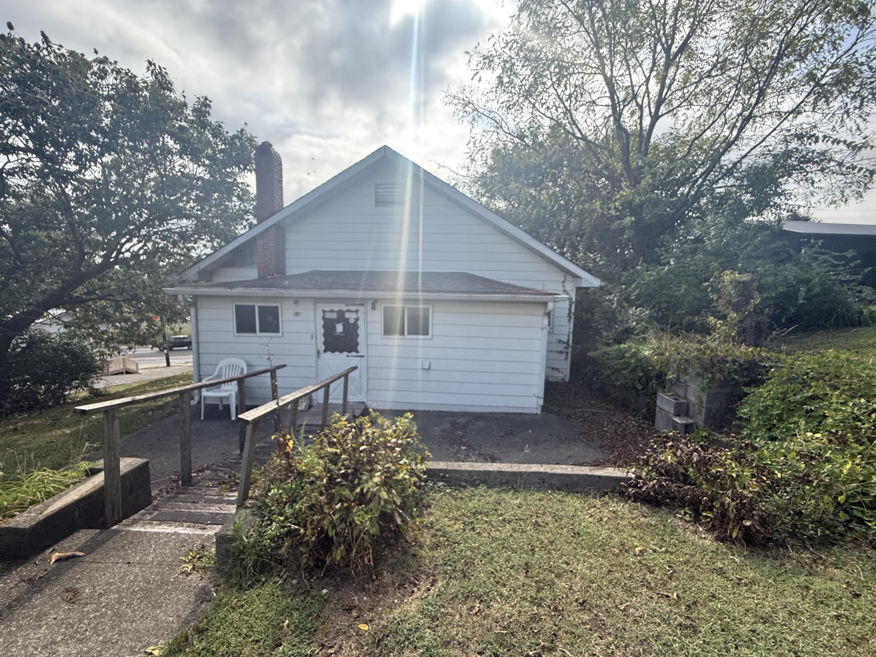 101 Balsinger Street Property Photo 4