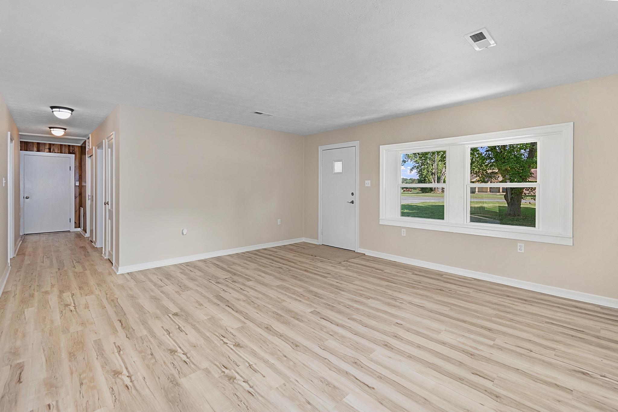 1564 U.s. 60 Property Photo 8