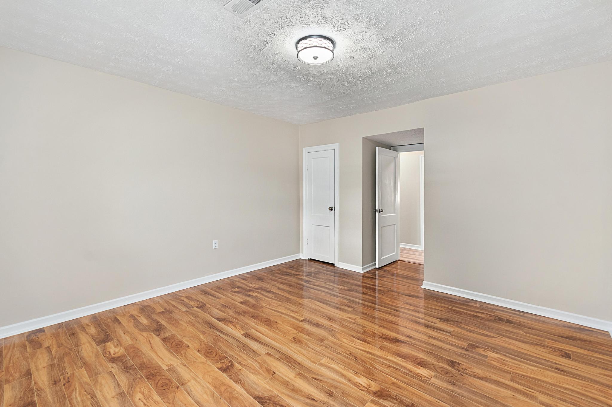1564 U.s. 60 Property Photo 13