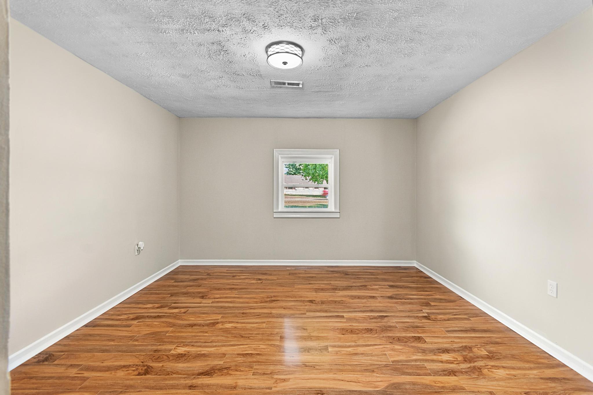 1564 U.s. 60 Property Photo 14